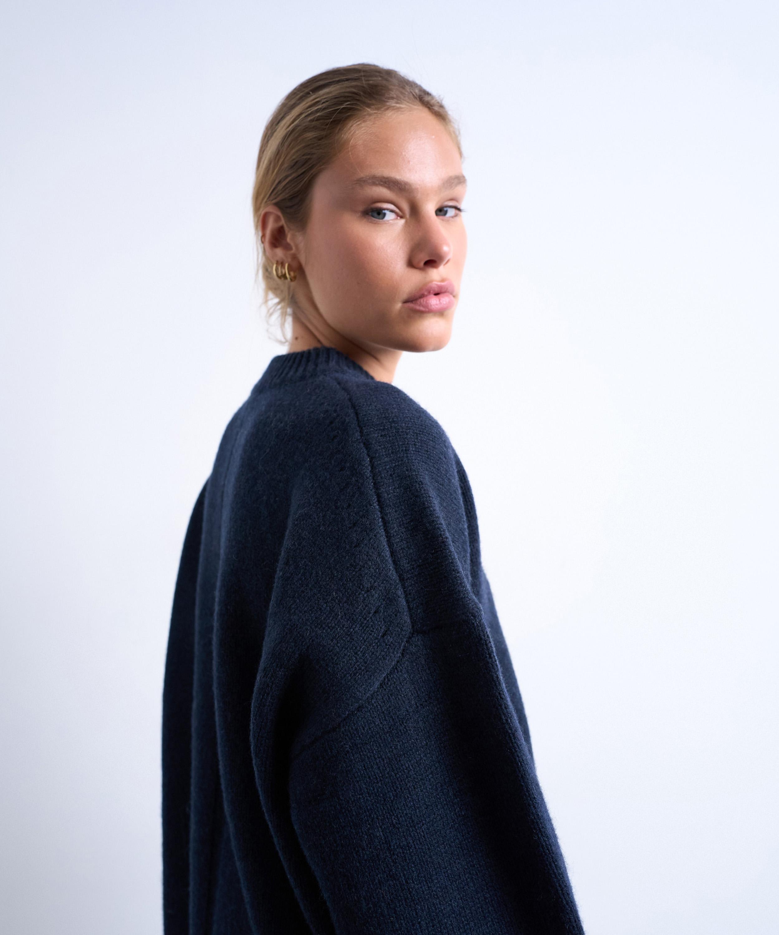 TOPSHOP - Navy Knitted Premium Lambswool Jumper image number 2