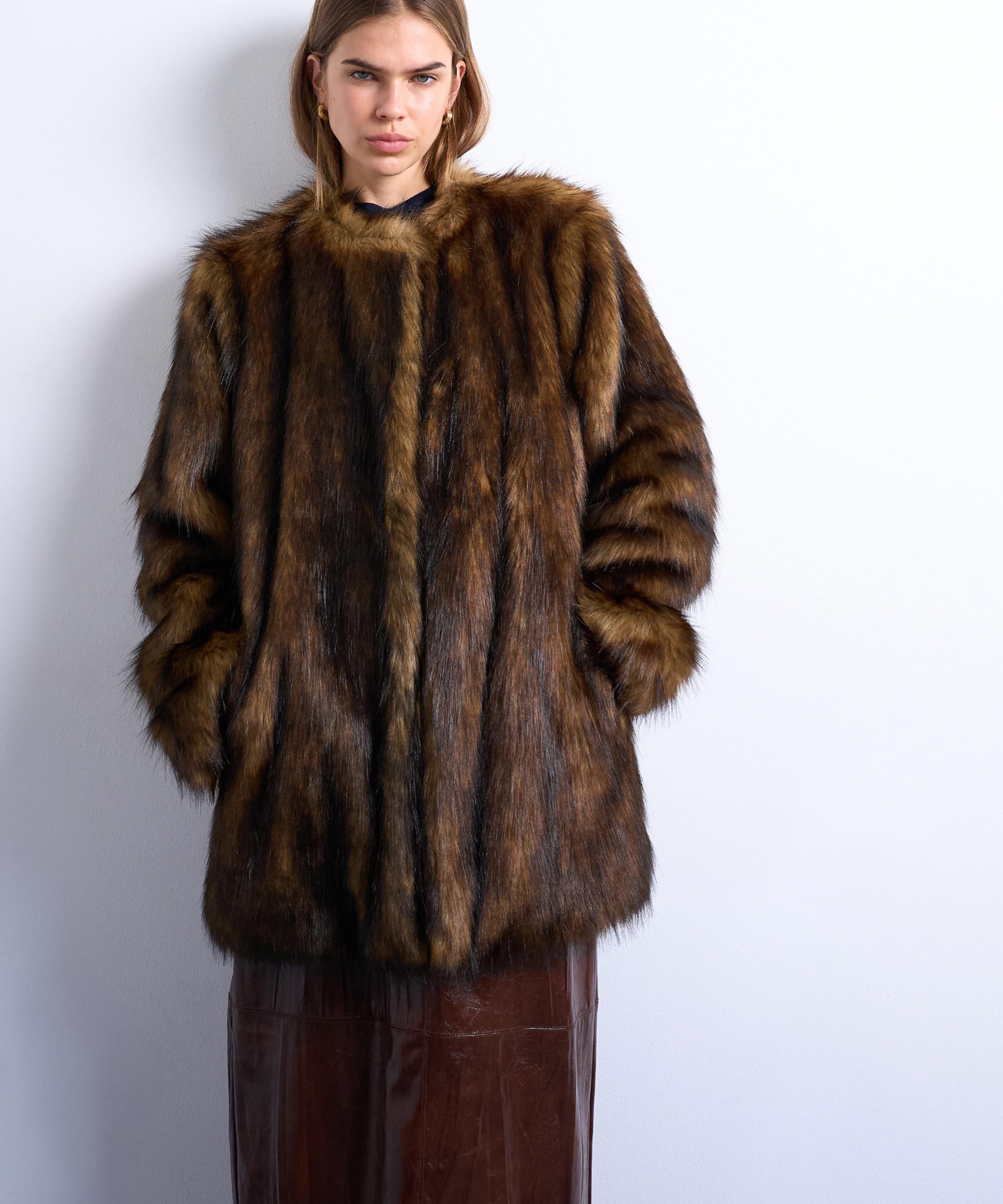 TOPSHOP - Faux Fur Collarless Mid Length Coat