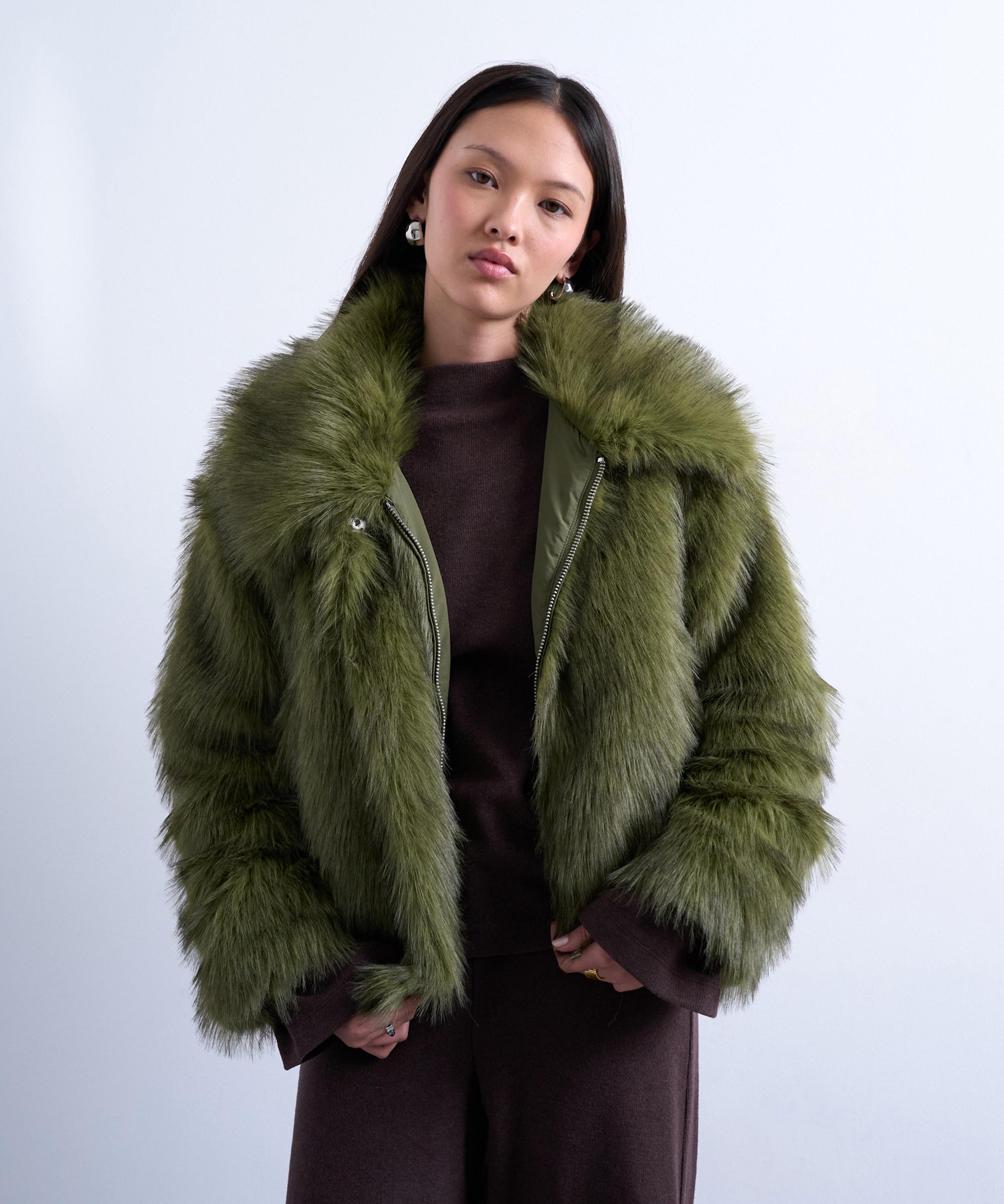 TOPSHOP - Faux Fur Zip Thru Bomber Jacket
