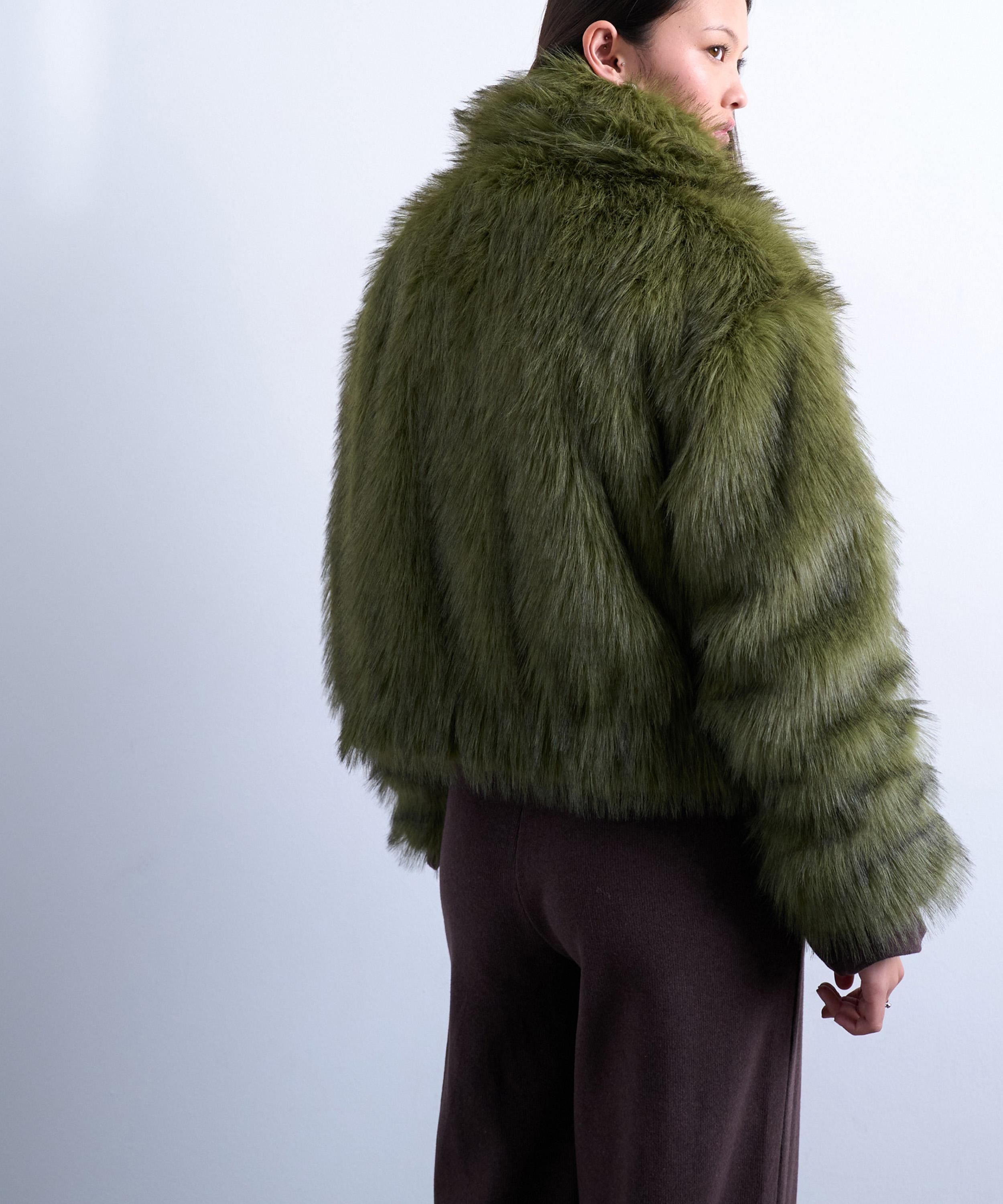 TOPSHOP - Faux Fur Zip Thru Bomber Jacket image number 3