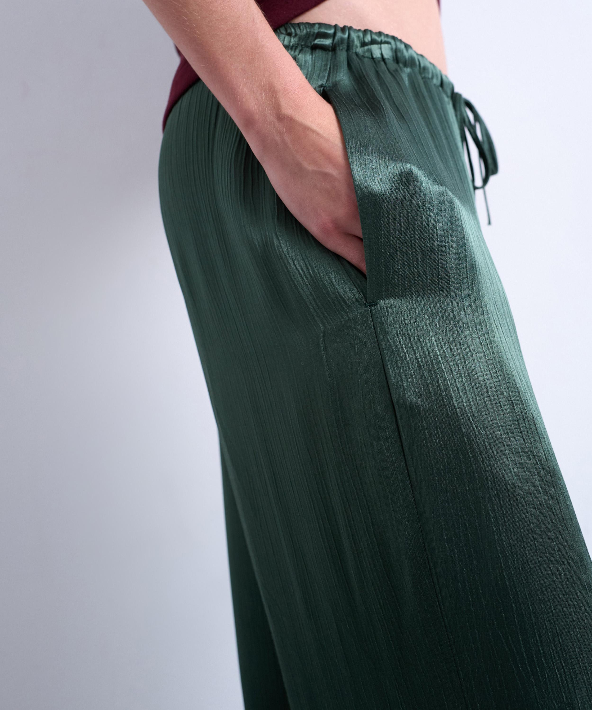 TOPSHOP - Green Crinkle Satin Wide Leg Trousers image number 3