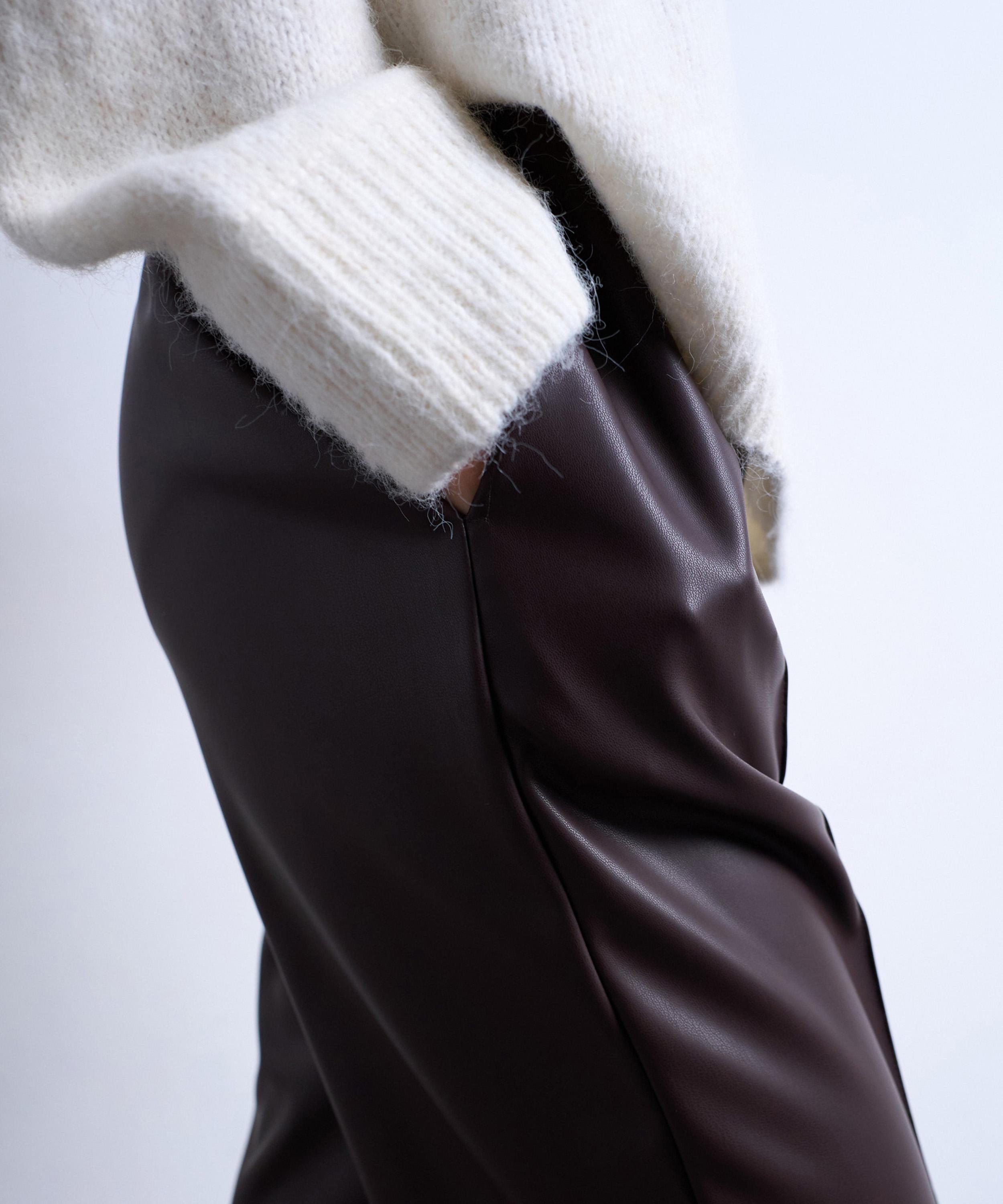 TOPSHOP - Chocolate Brown Faux Leather Wide Leg Joggers with Pinseam Detail image number 3