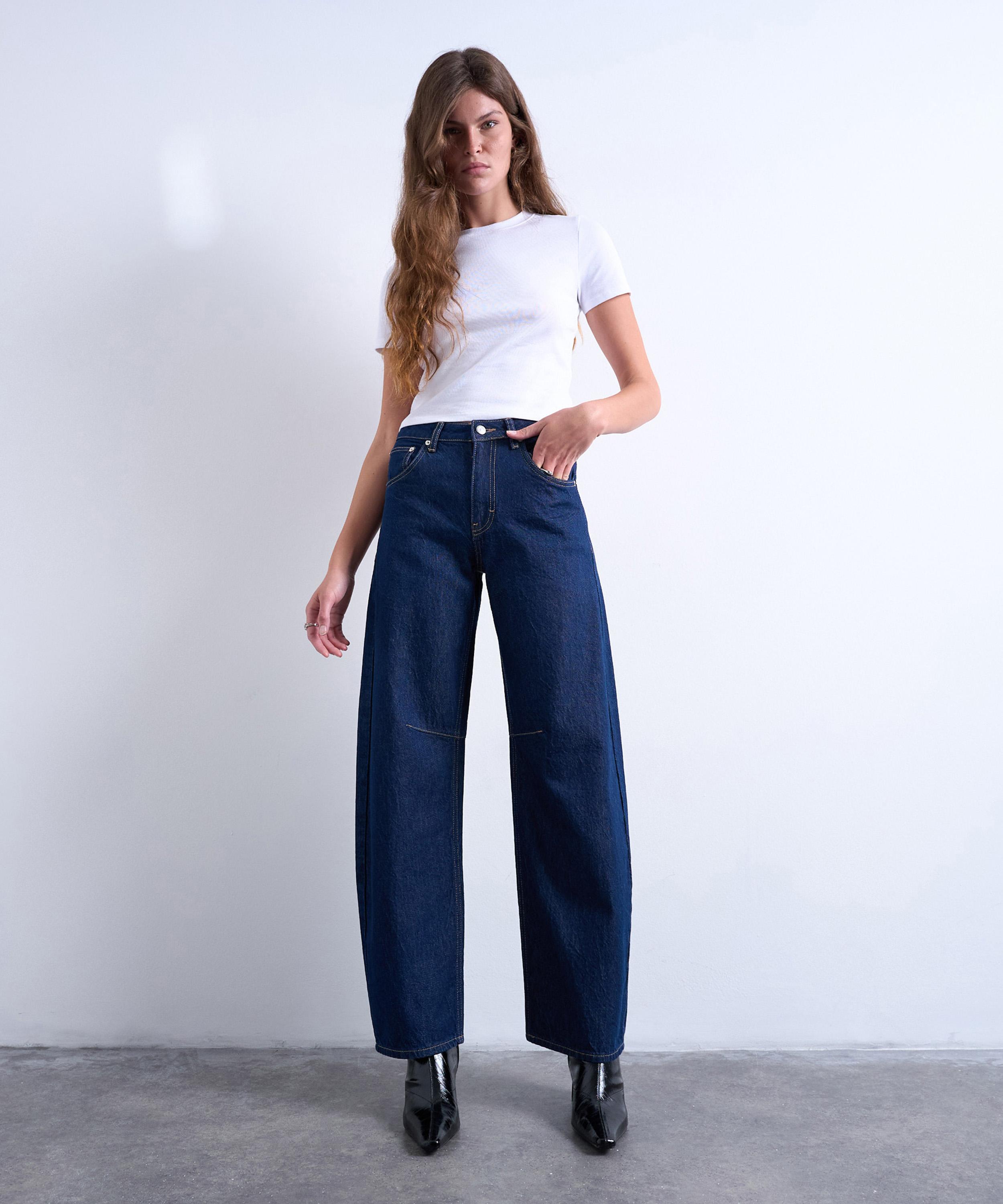 TOPSHOP - Indigo Rinse Barrel Mid Rise Jeans