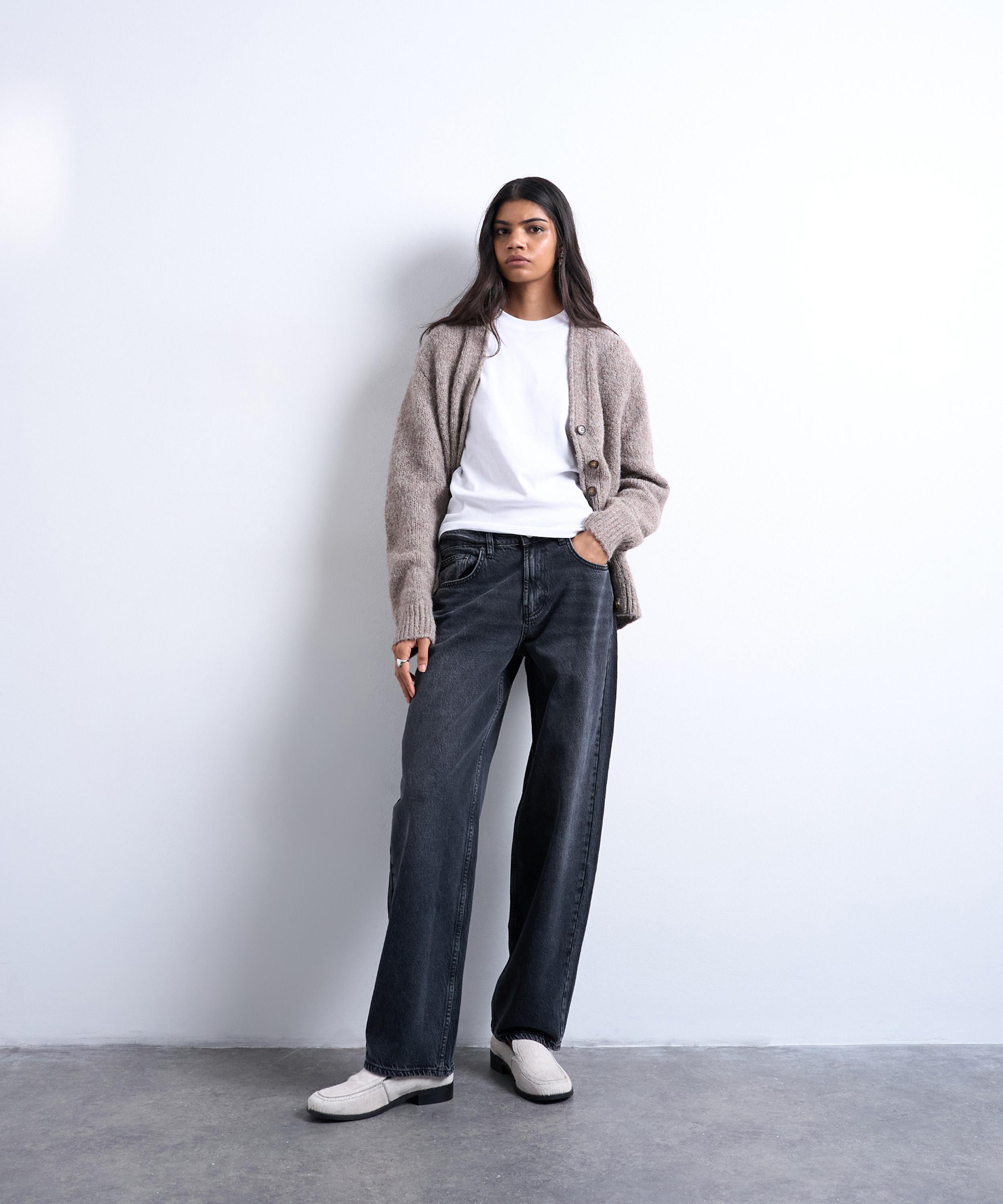 TOPSHOP - Lowrie Low-Rise Baggy Jeans in Washed Black image number 3