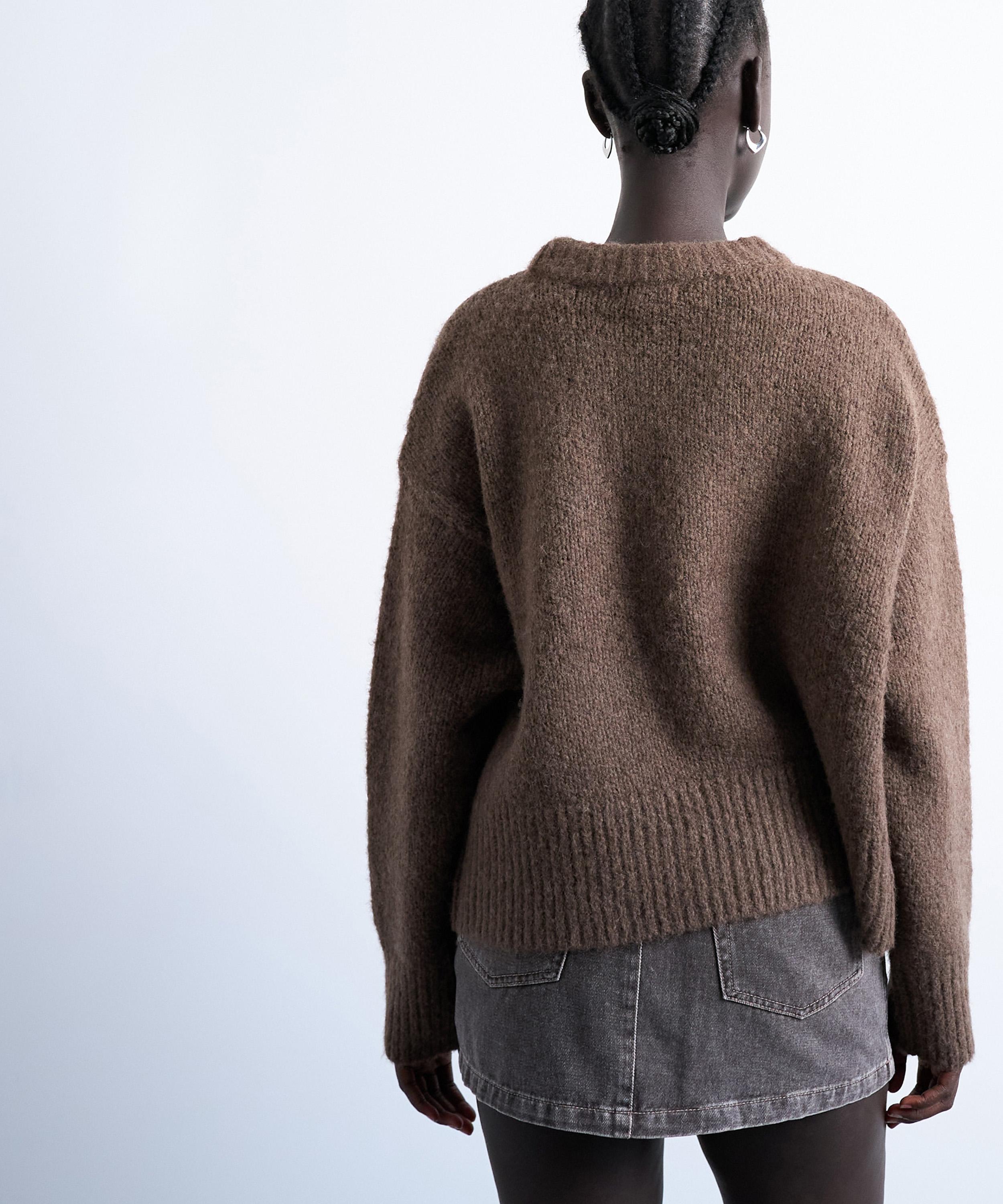 TOPSHOP - Knitted Wool Blend Fluffy Ultimate Crop Jumper image number 3