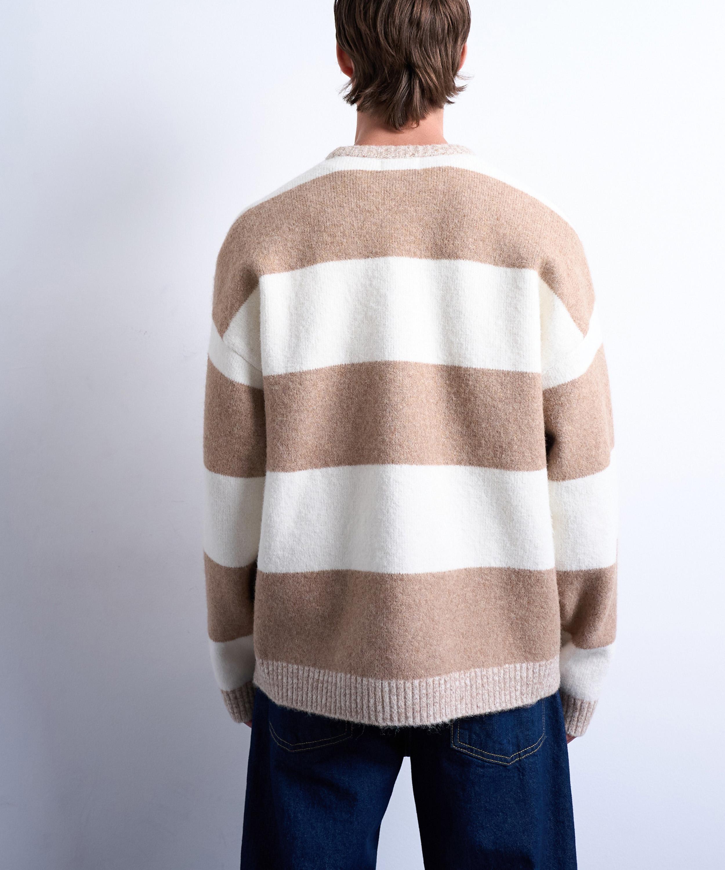 TOPMAN - Regular Fit Stripe Crew Jumper image number 3