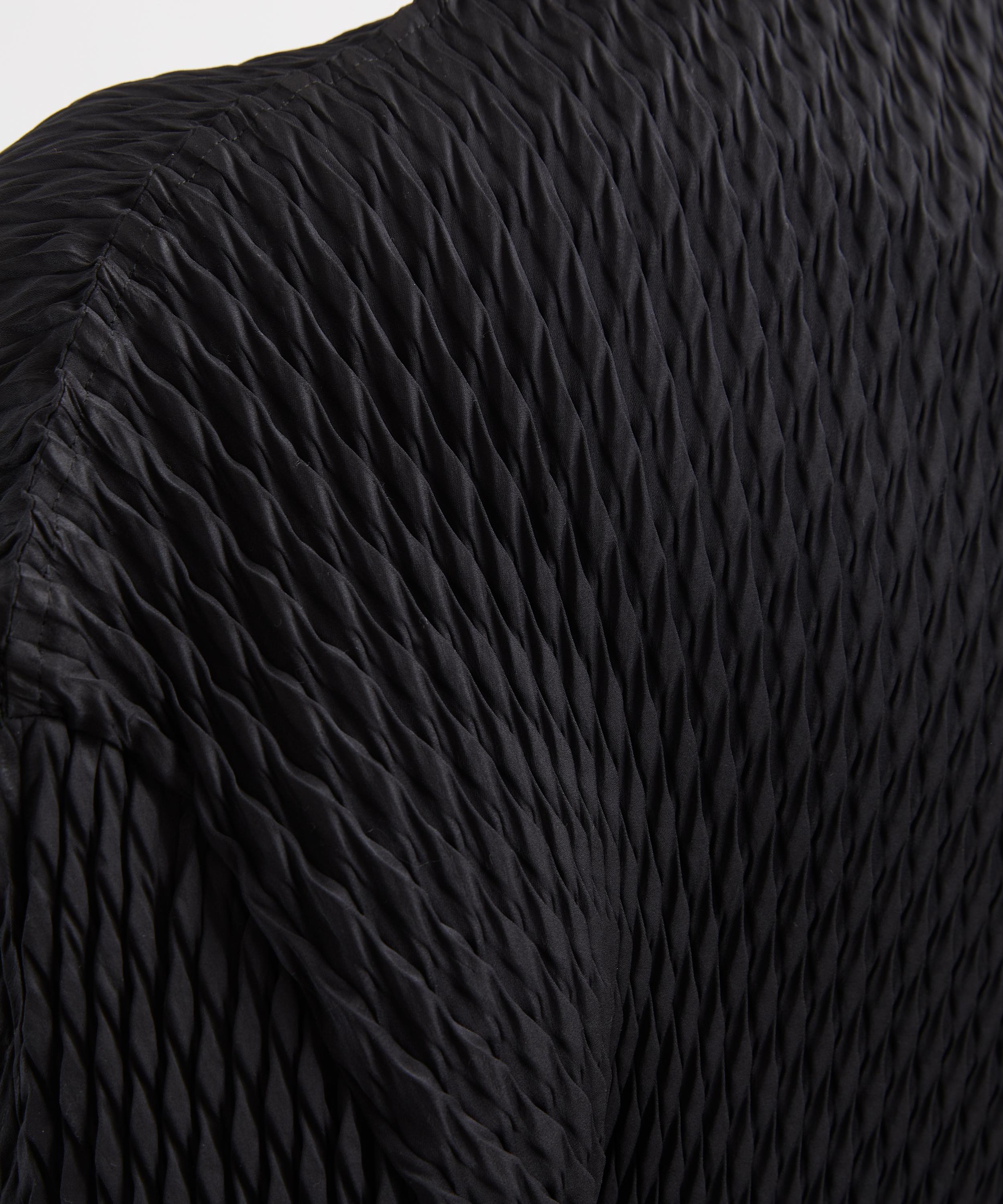 Issey Miyake - Sleek Pleats Top image number 4