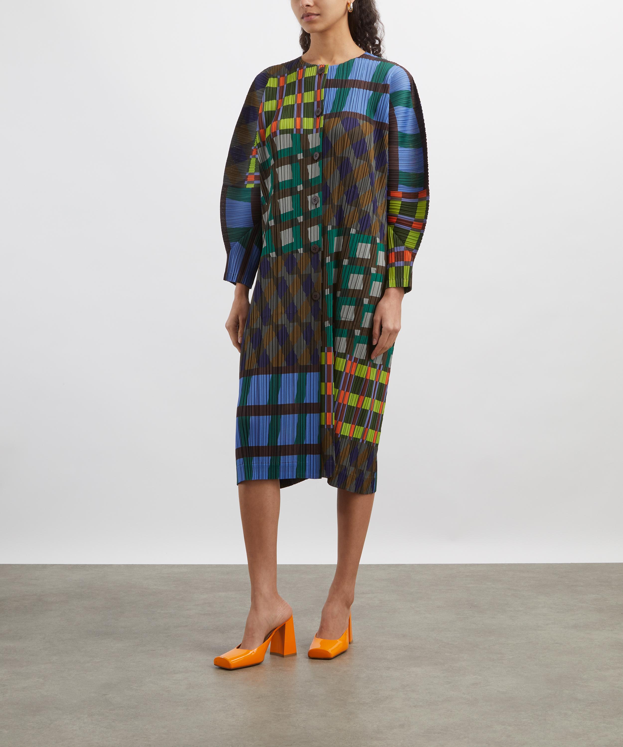 Pleats Please Issey Miyake - HARMONY Pleated Coat image number 1
