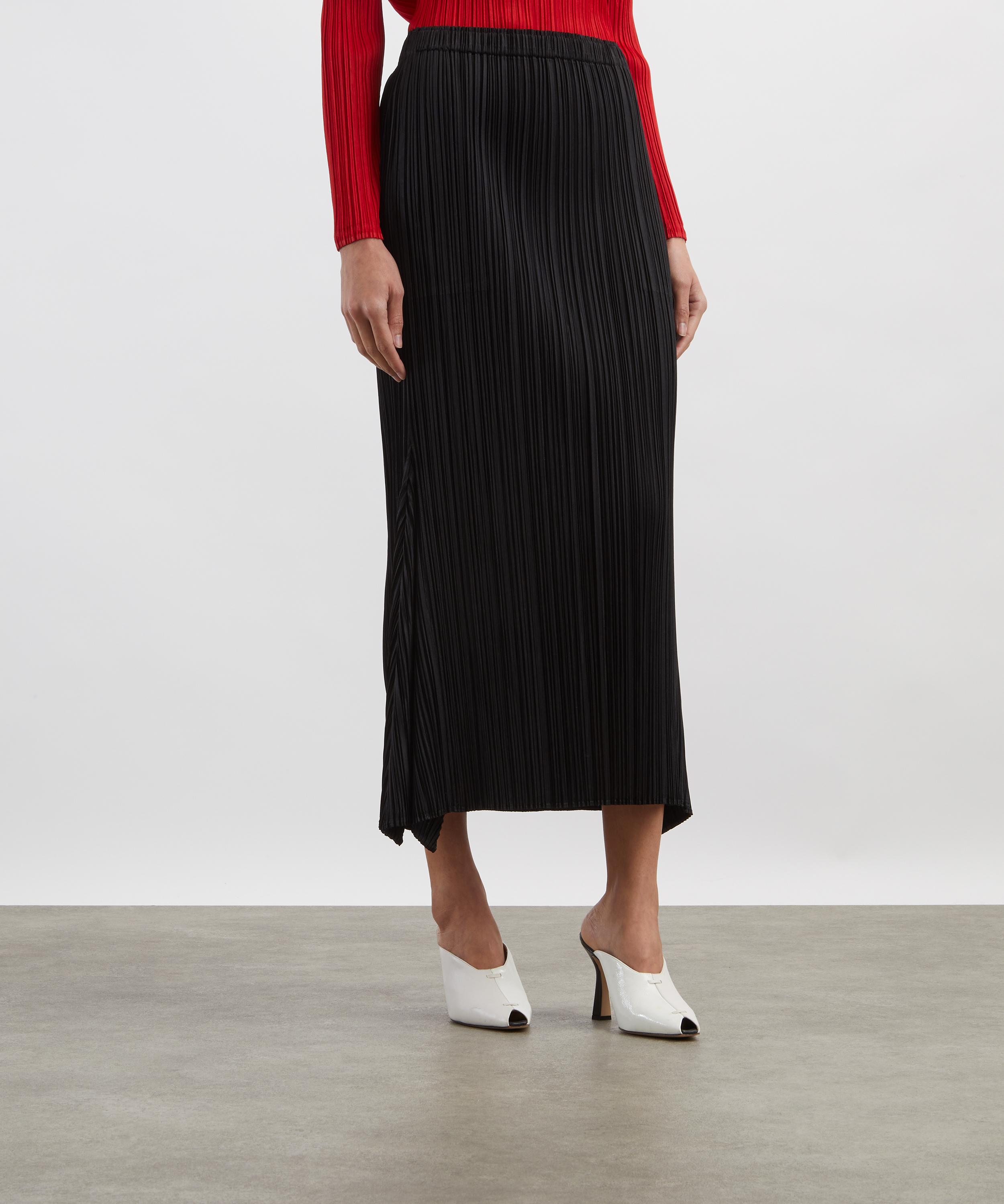 Pleats Please Issey Miyake - OLE Black Pleated Skirt image number 2