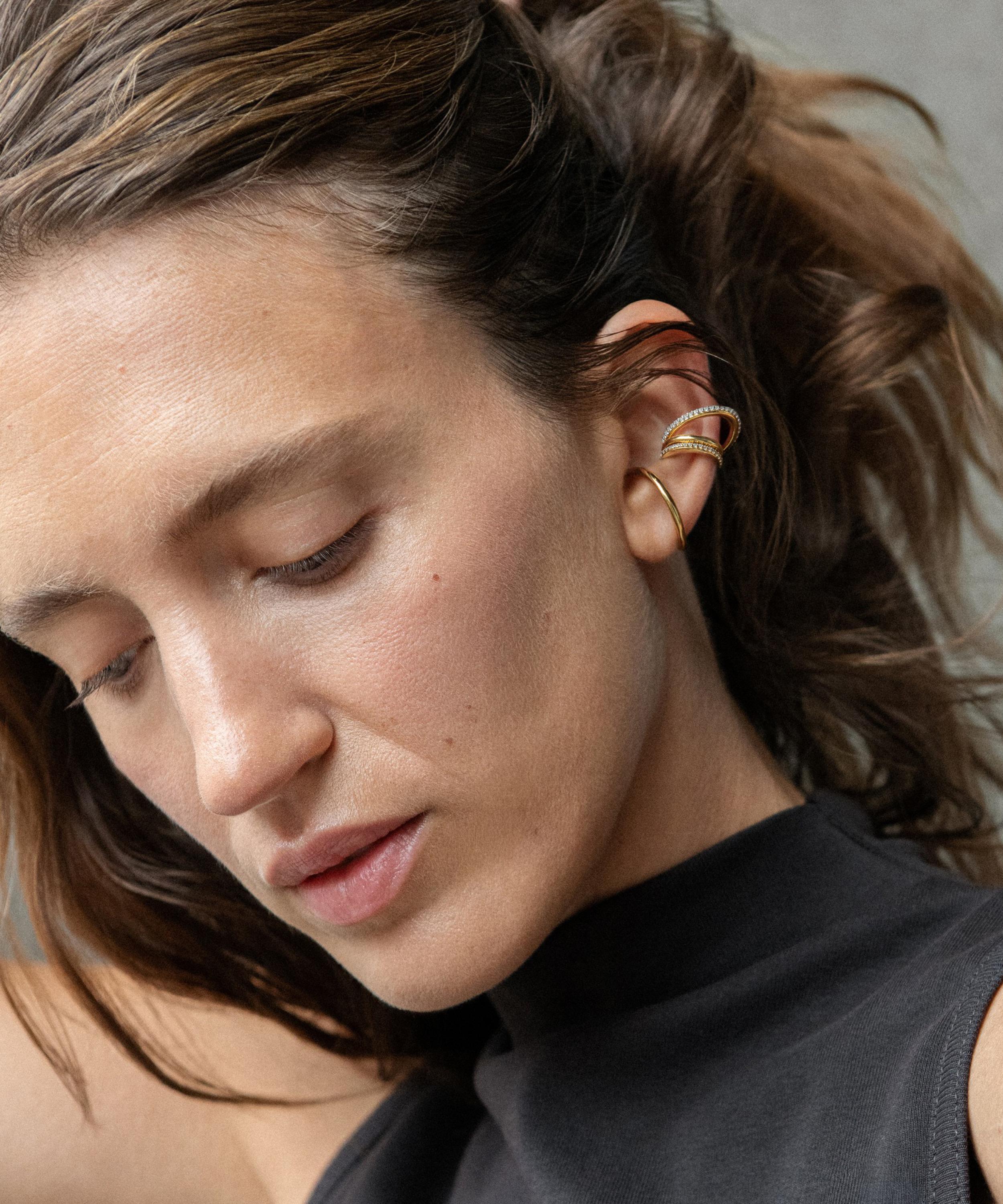 Otiumberg - 14ct Gold-Plated Vermeil Silver Pavé Sonder Ear Cuff image number 1