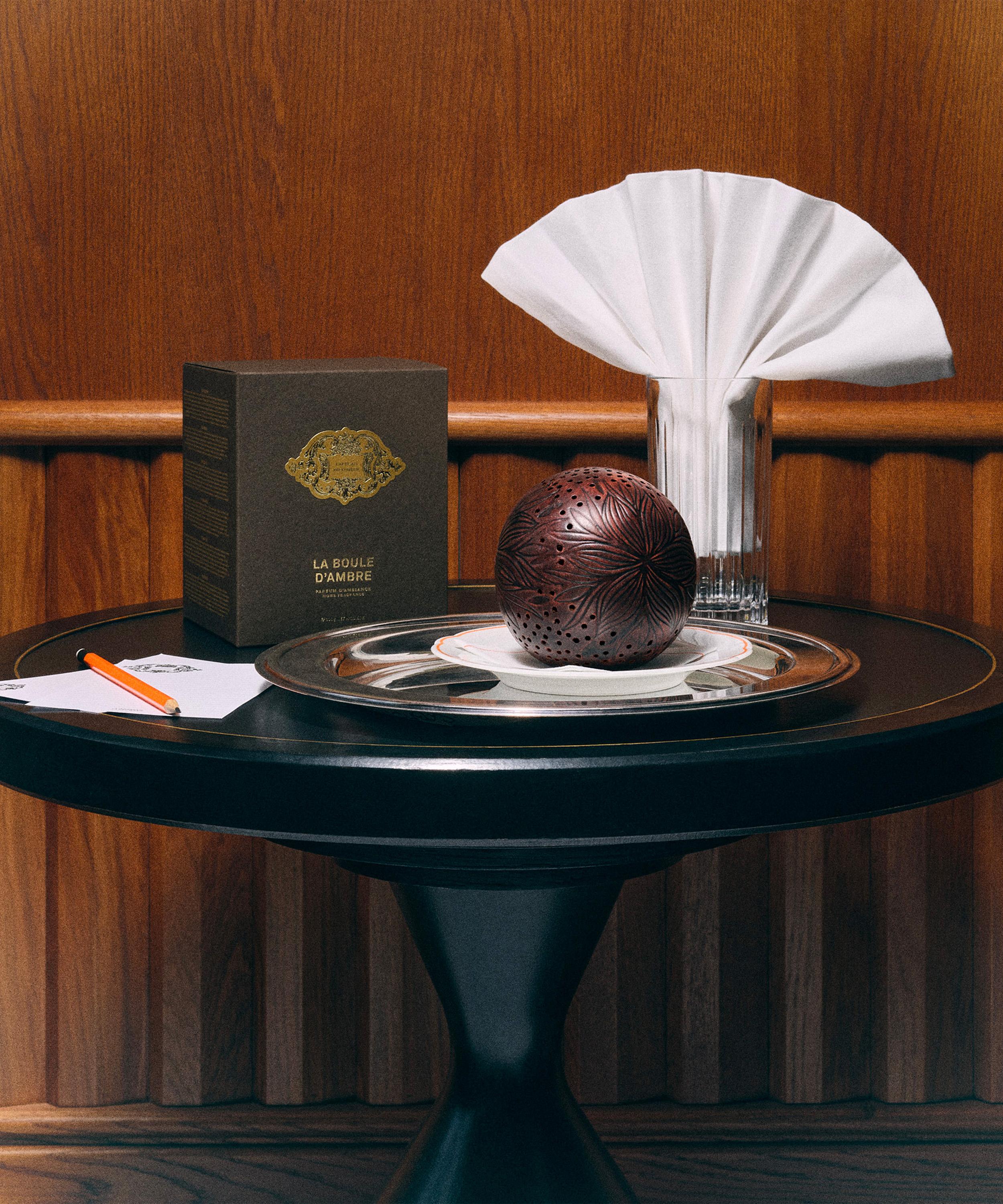 L'Artisan Parfumeur - Amber Boule Diffuser 100g image number 3