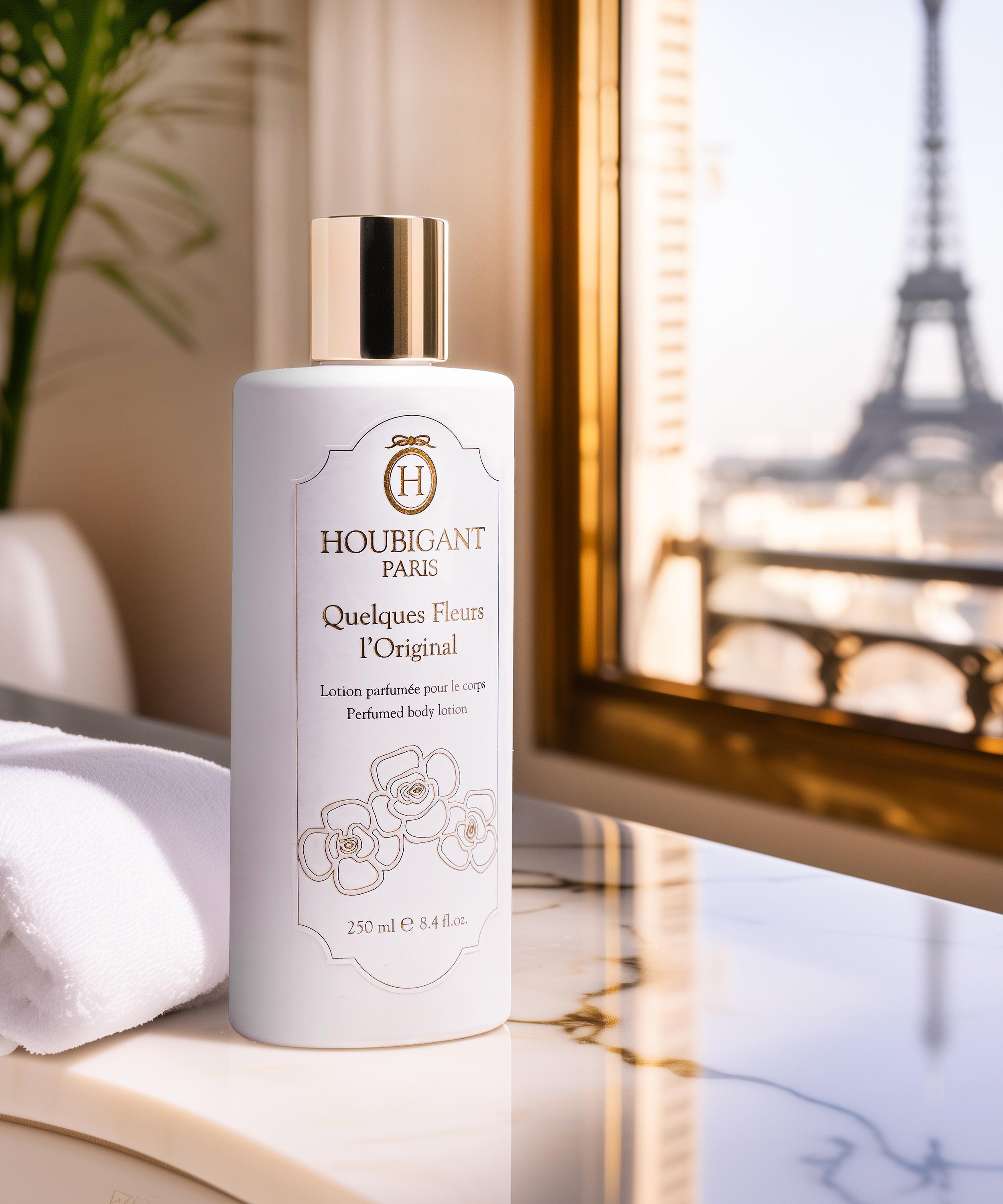 Houbigant - Houbigant Paris Quelques Fleurs l'Original Body Lotion 250ml image number 2