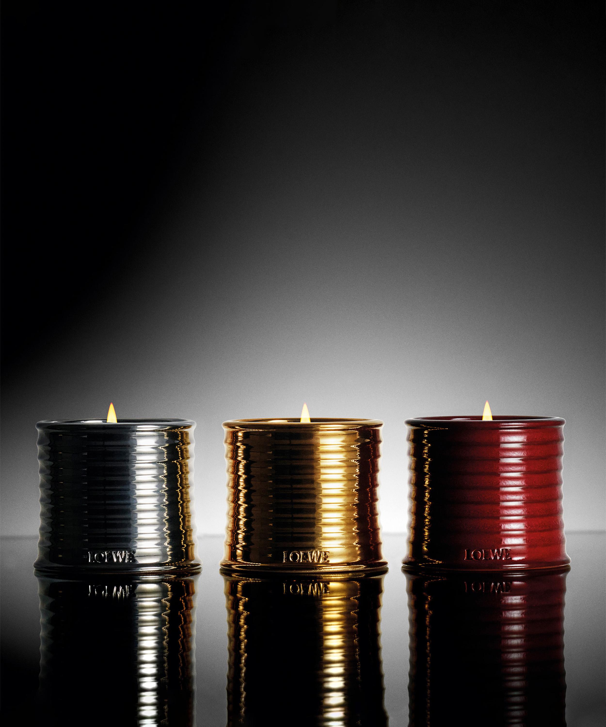 Loewe - Black Sesame Midi Candle 280g image number 5