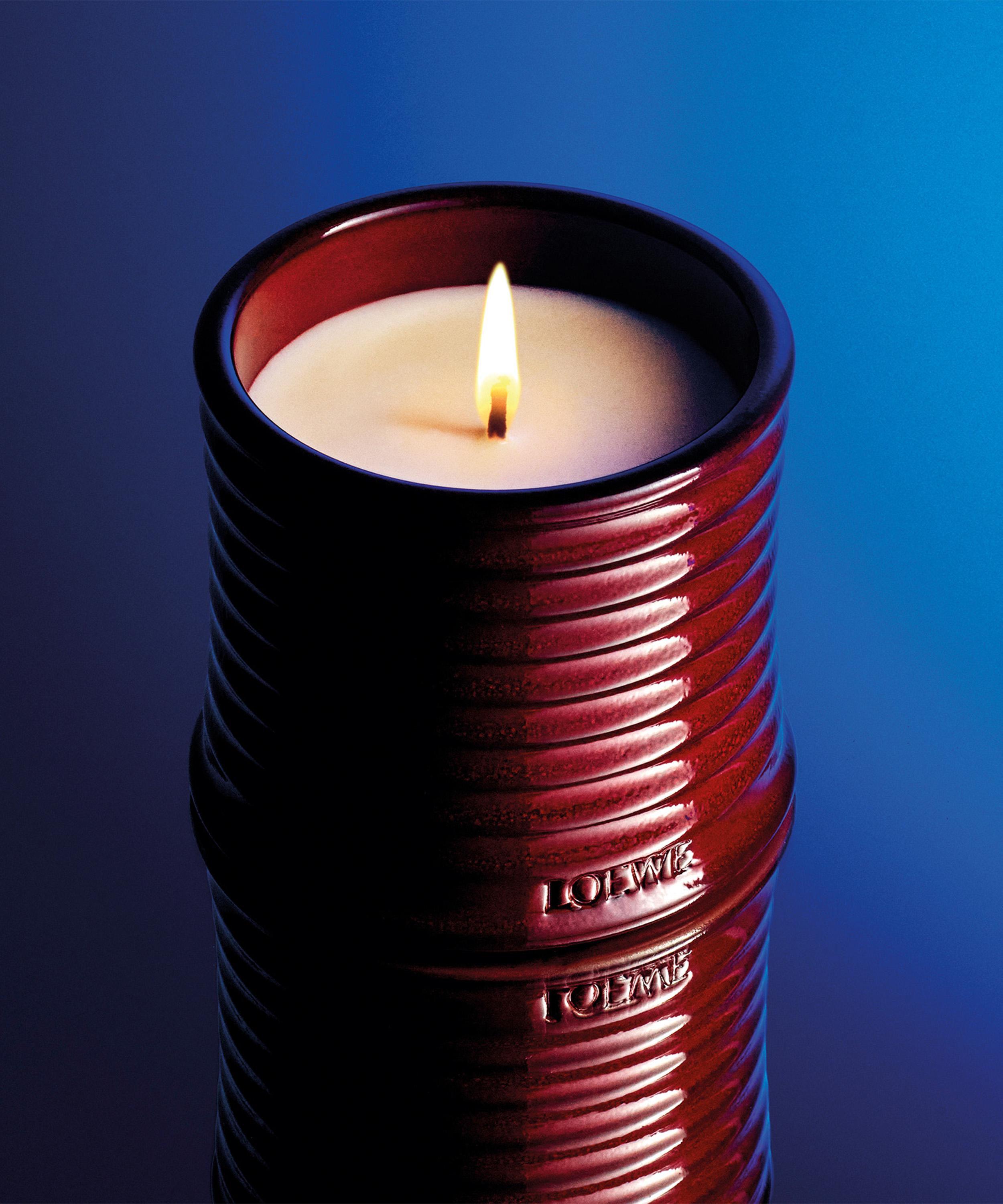 Loewe - Sweet Almond Midi Candle 280g image number 4