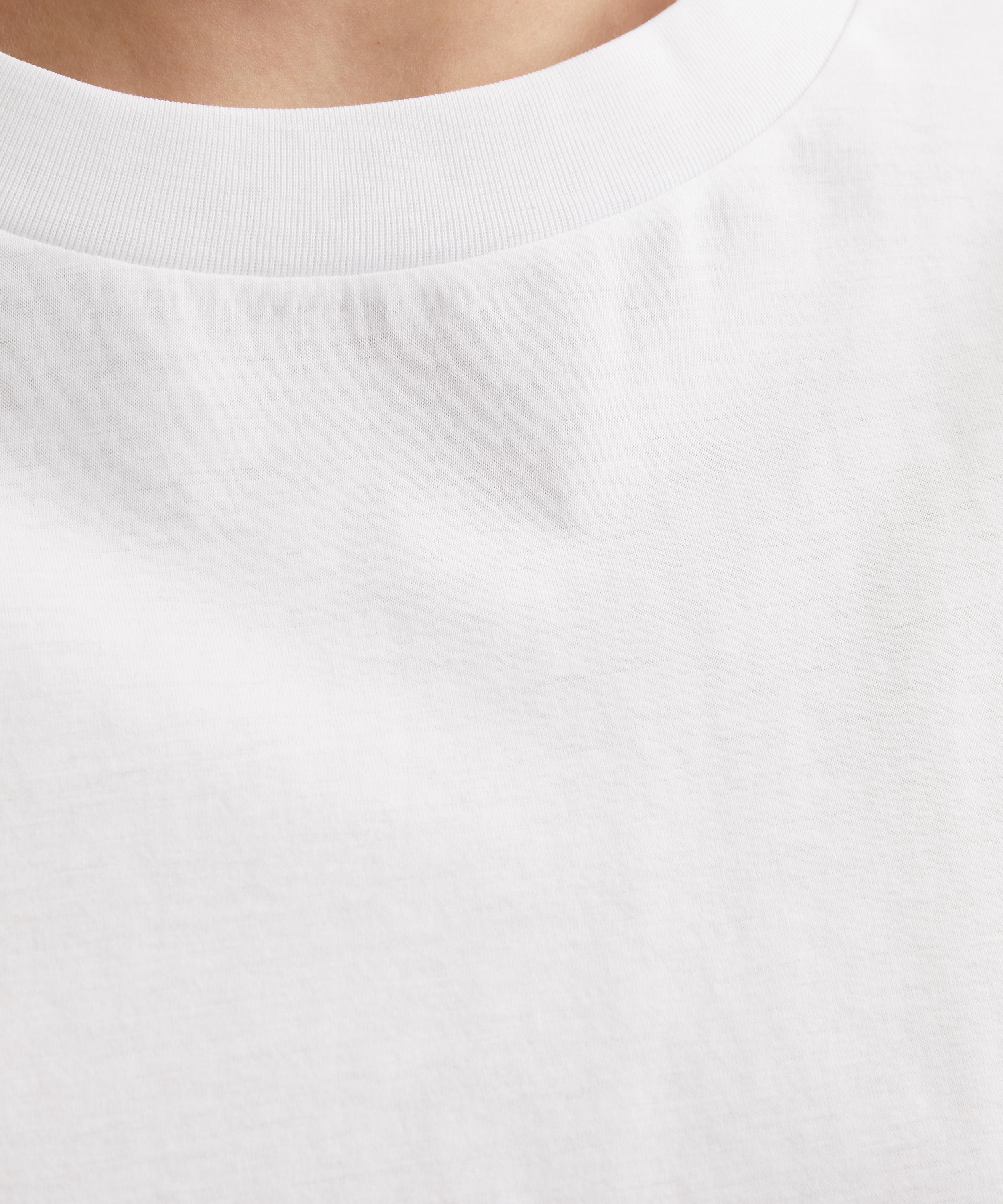 Ivy Oak - Kyla Rose T-Shirt image number 4