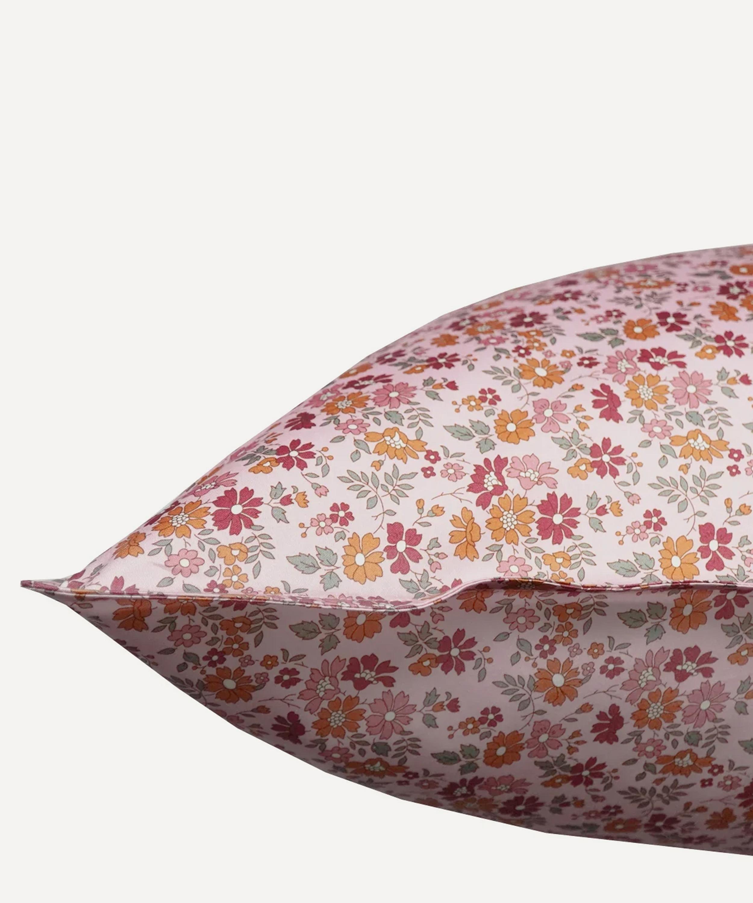 Coco & Wolf - Capel Floret Ardington Cotton Sateen King Duvet Cover Set image number 2