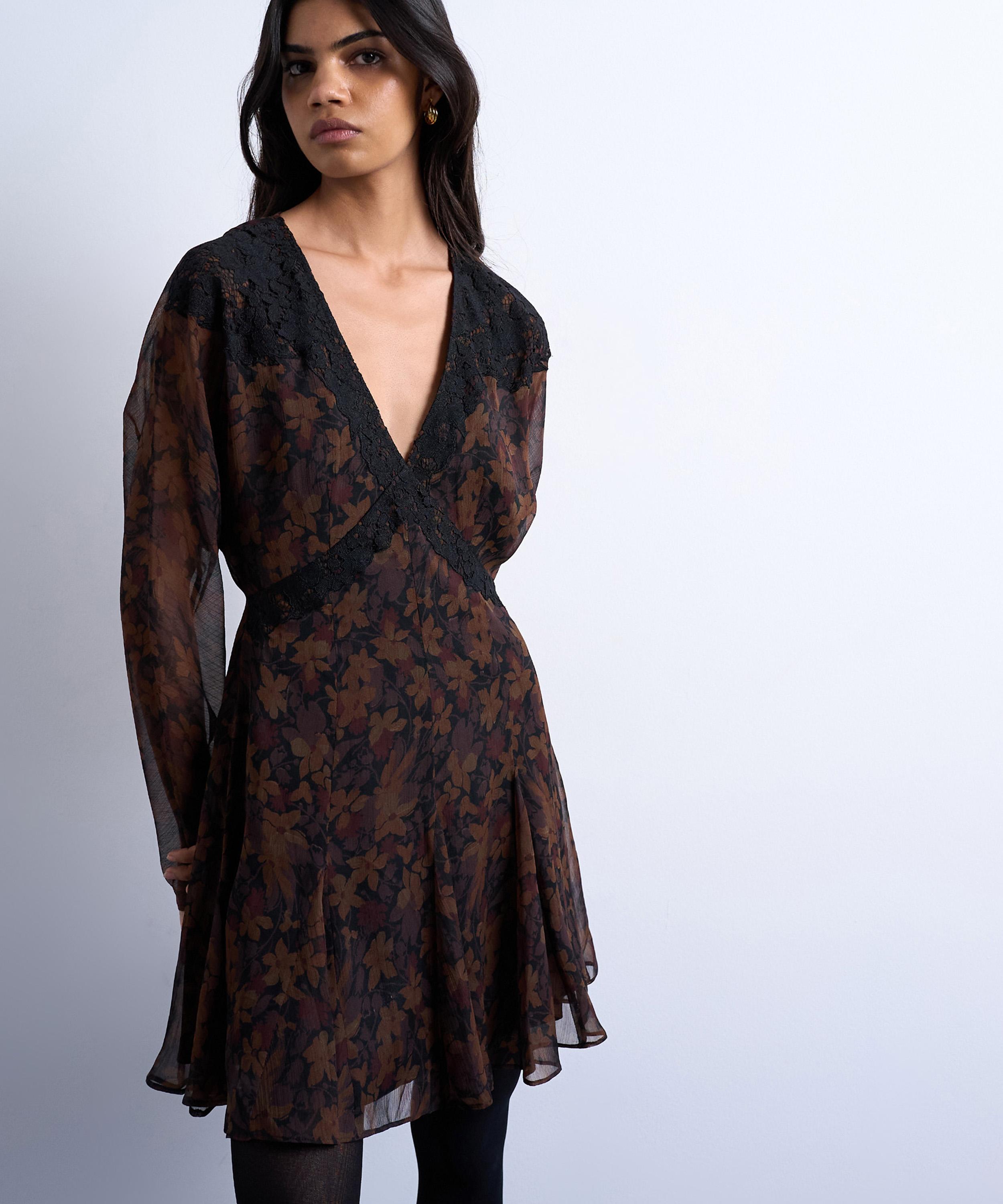 TOPSHOP - Dark Based Floral Long-Sleeve Mini Tea Dress