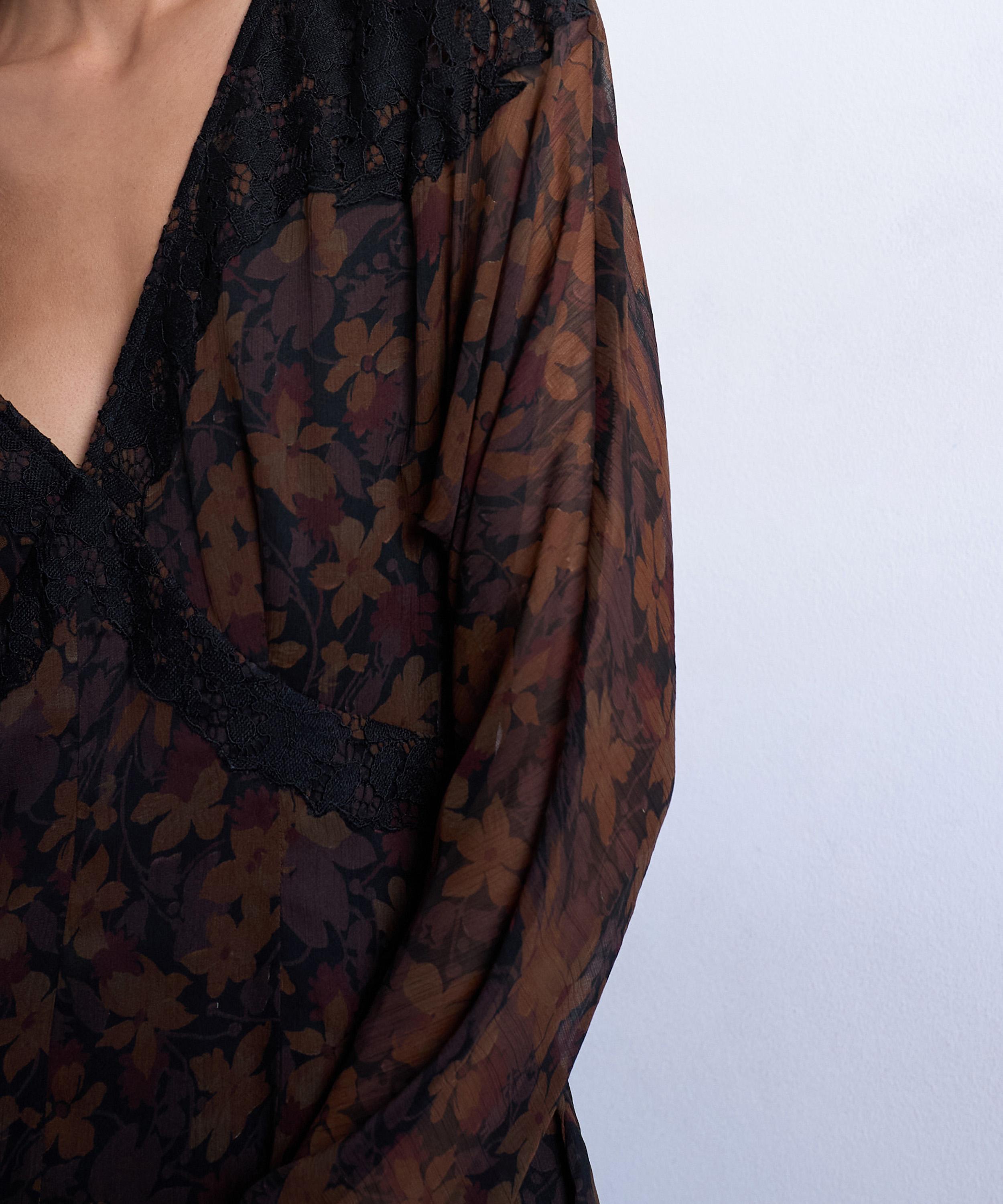 TOPSHOP - Dark Based Floral Long-Sleeve Mini Tea Dress image number 2