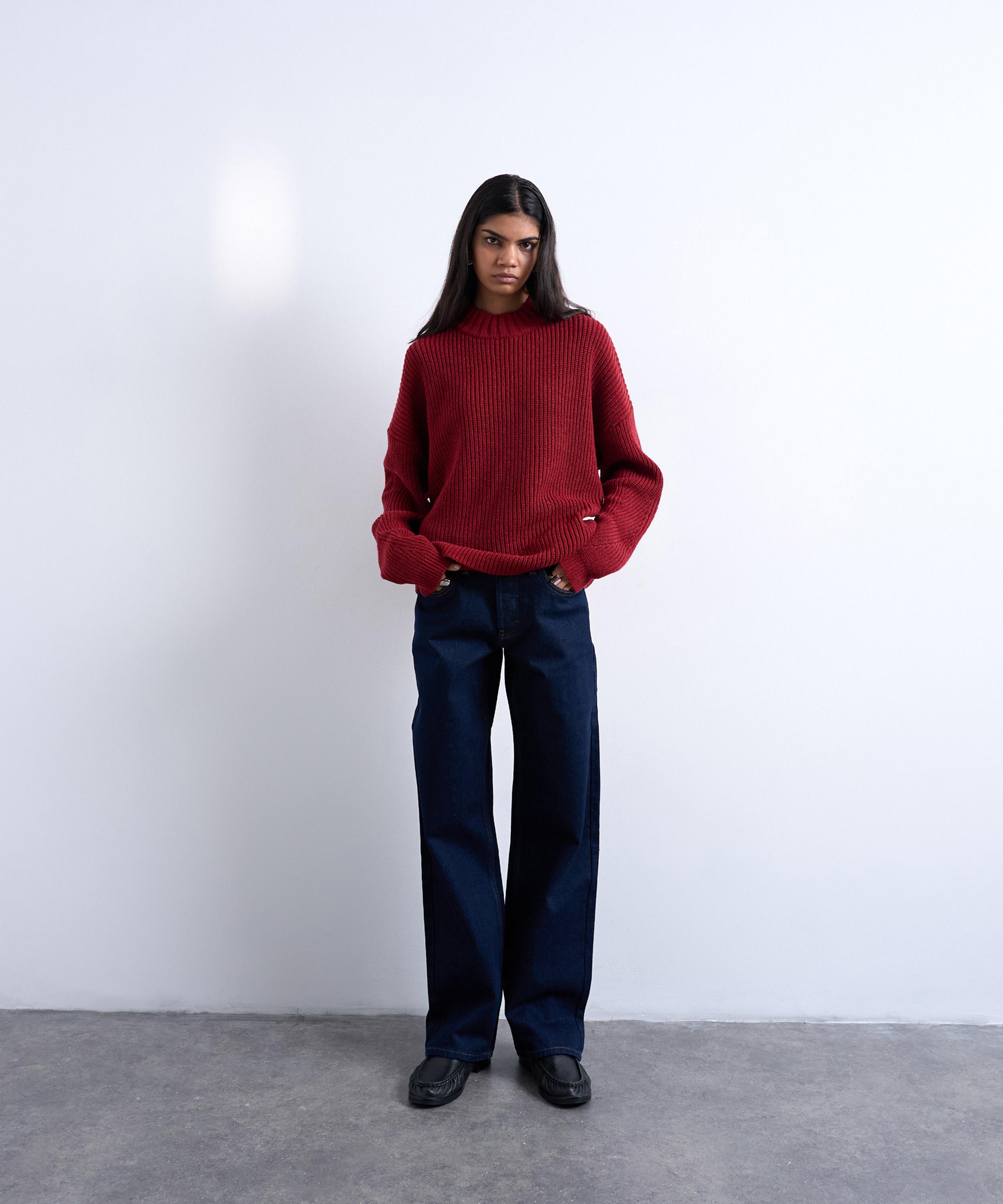 TOPSHOP - Ember Low-Rise Wide-Leg Jeans in Mid-Blue image number 3