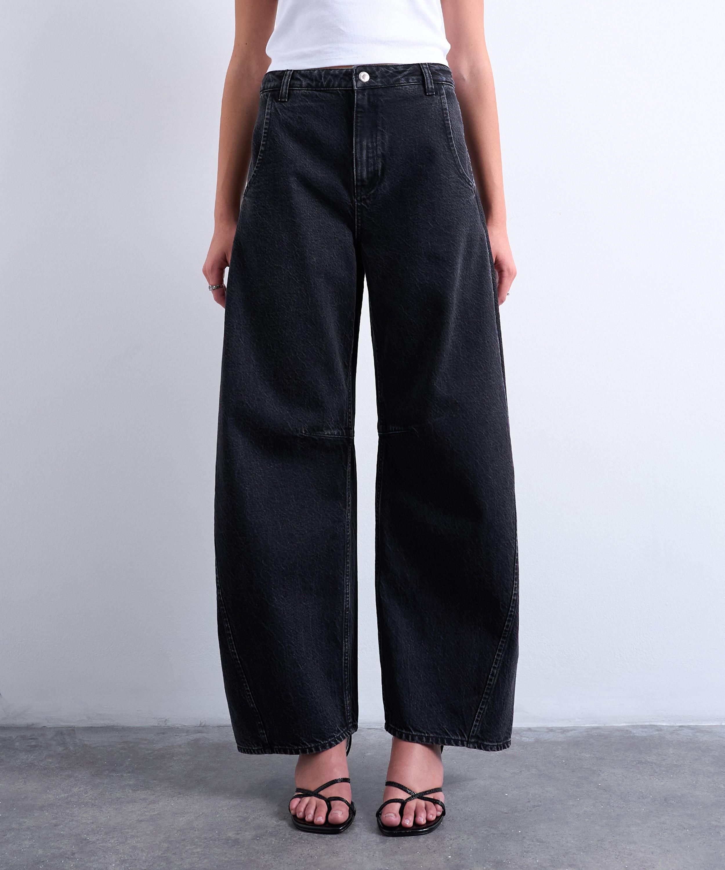 TOPSHOP - Horseshoe High-Rise Barrel Jeans in Black&nbsp;