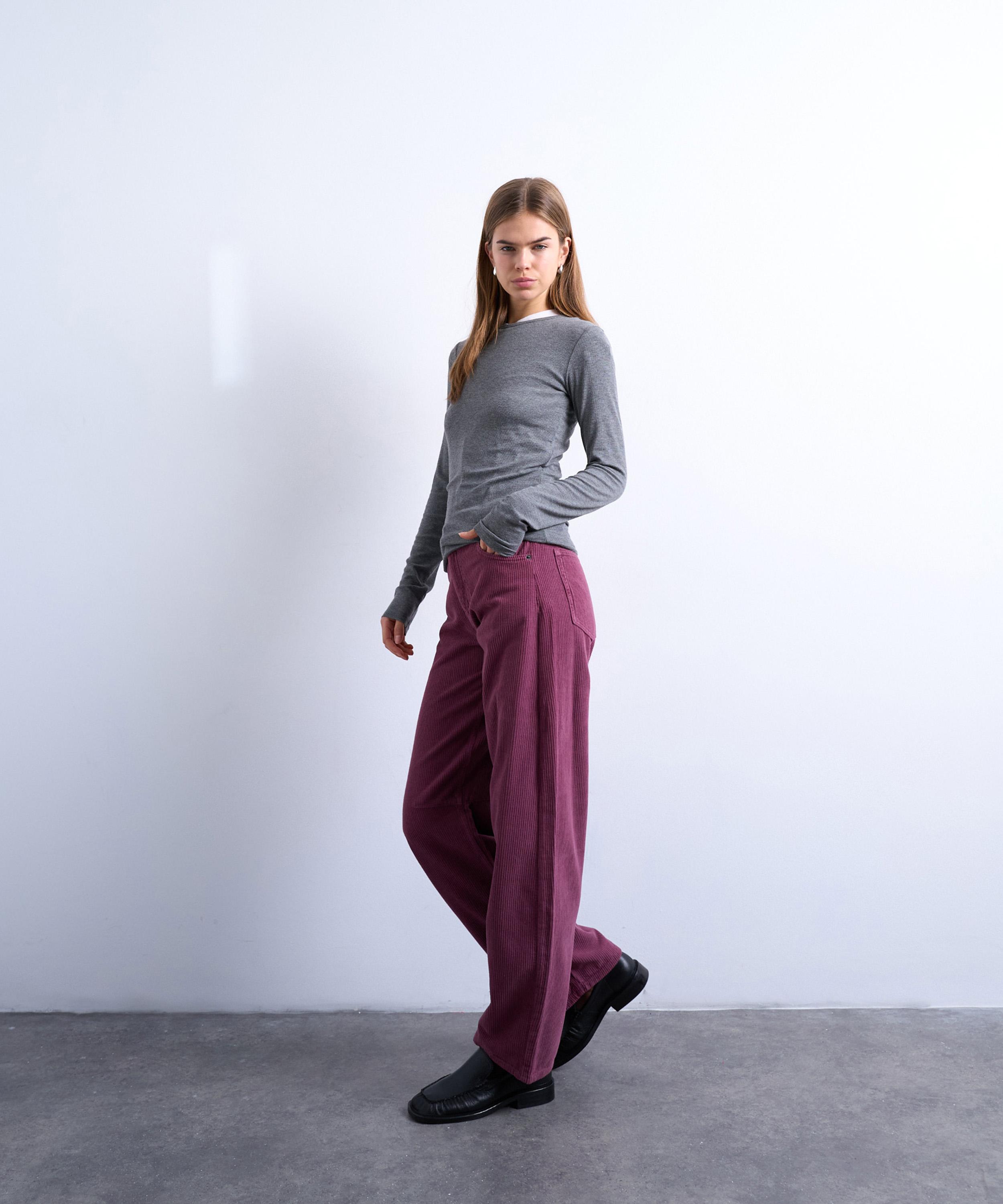 TOPSHOP - Barrel Mid-Rise Jeans in Purple Cord image number 2