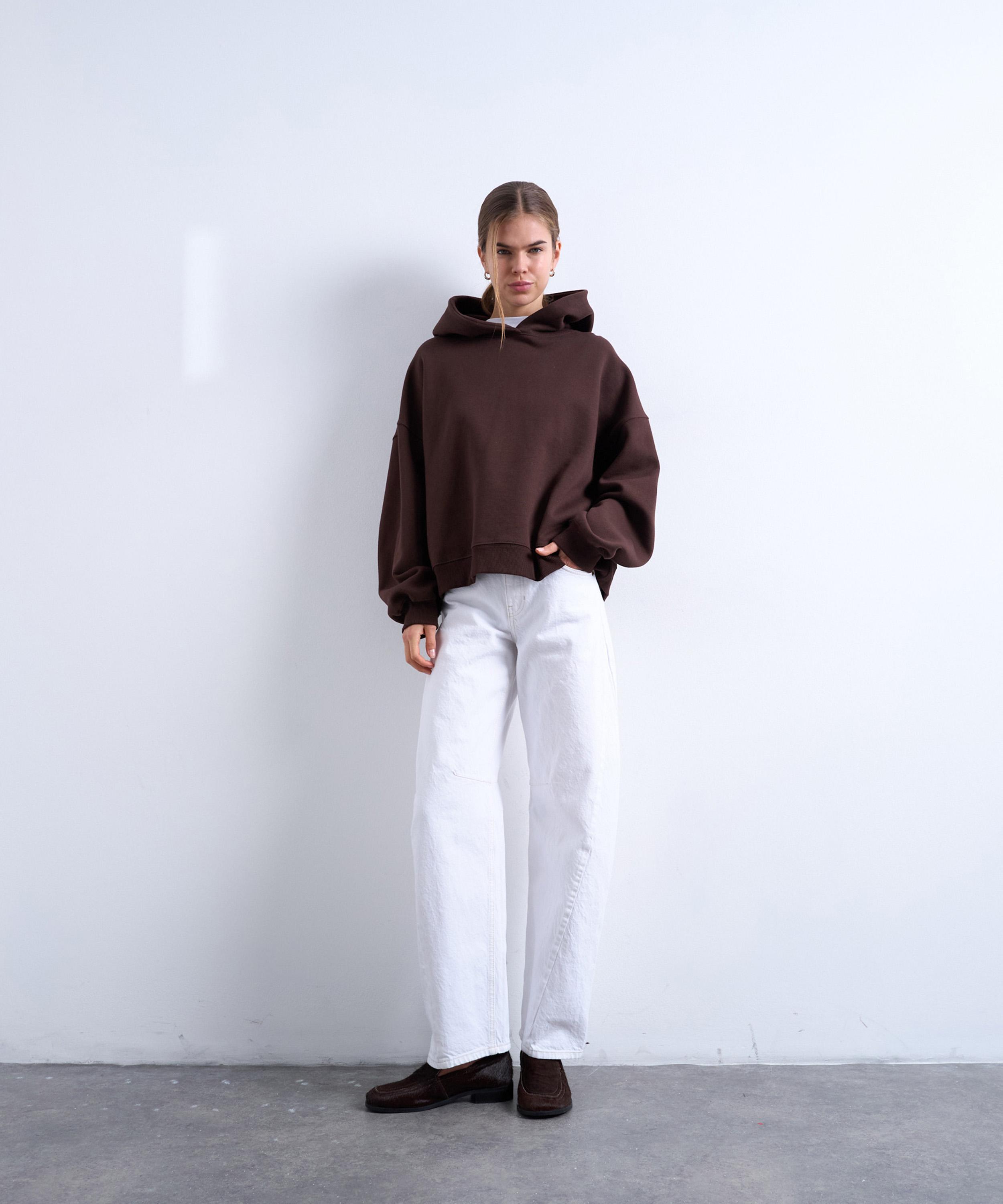 TOPSHOP - Barrel Mid-Rise Jeans in Ecru image number 4