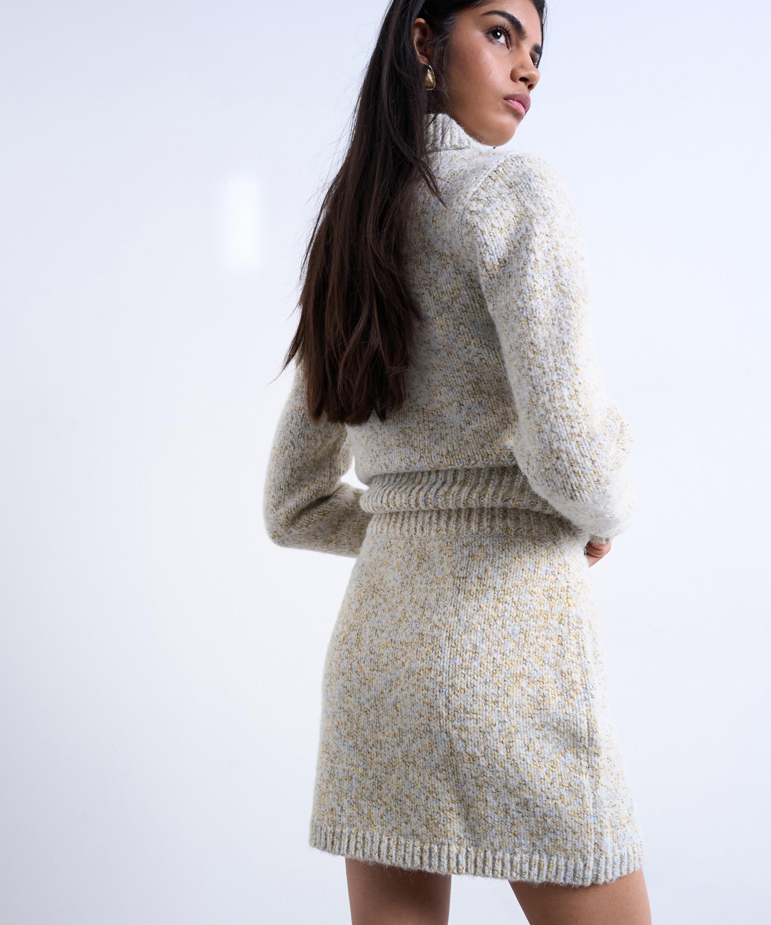 TOPSHOP - Knitted Heavy Twist Yarn Mini Skirt image number 3