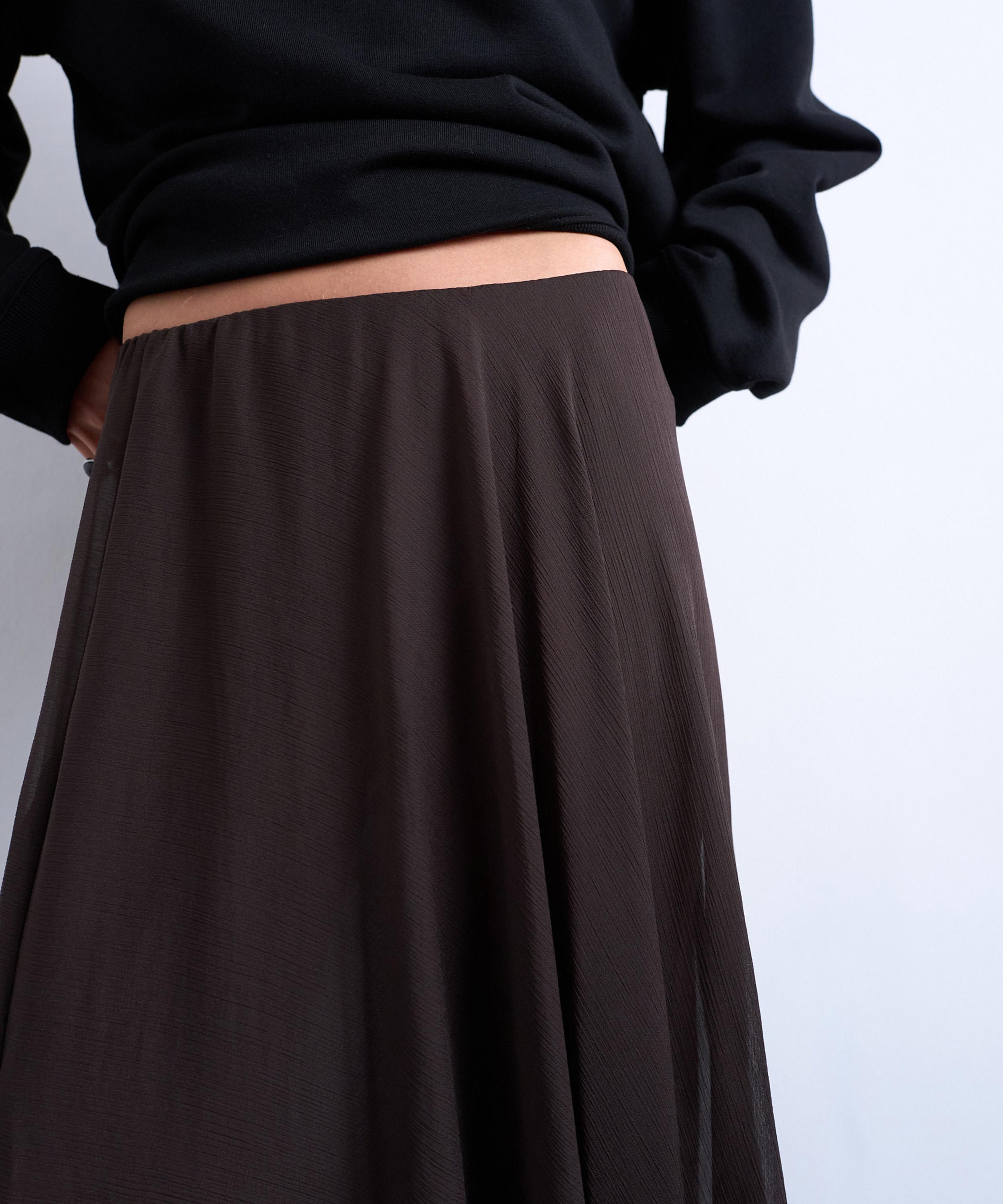 TOPSHOP - Chocolate Sheer Full Circle Maxi Skirt image number 3