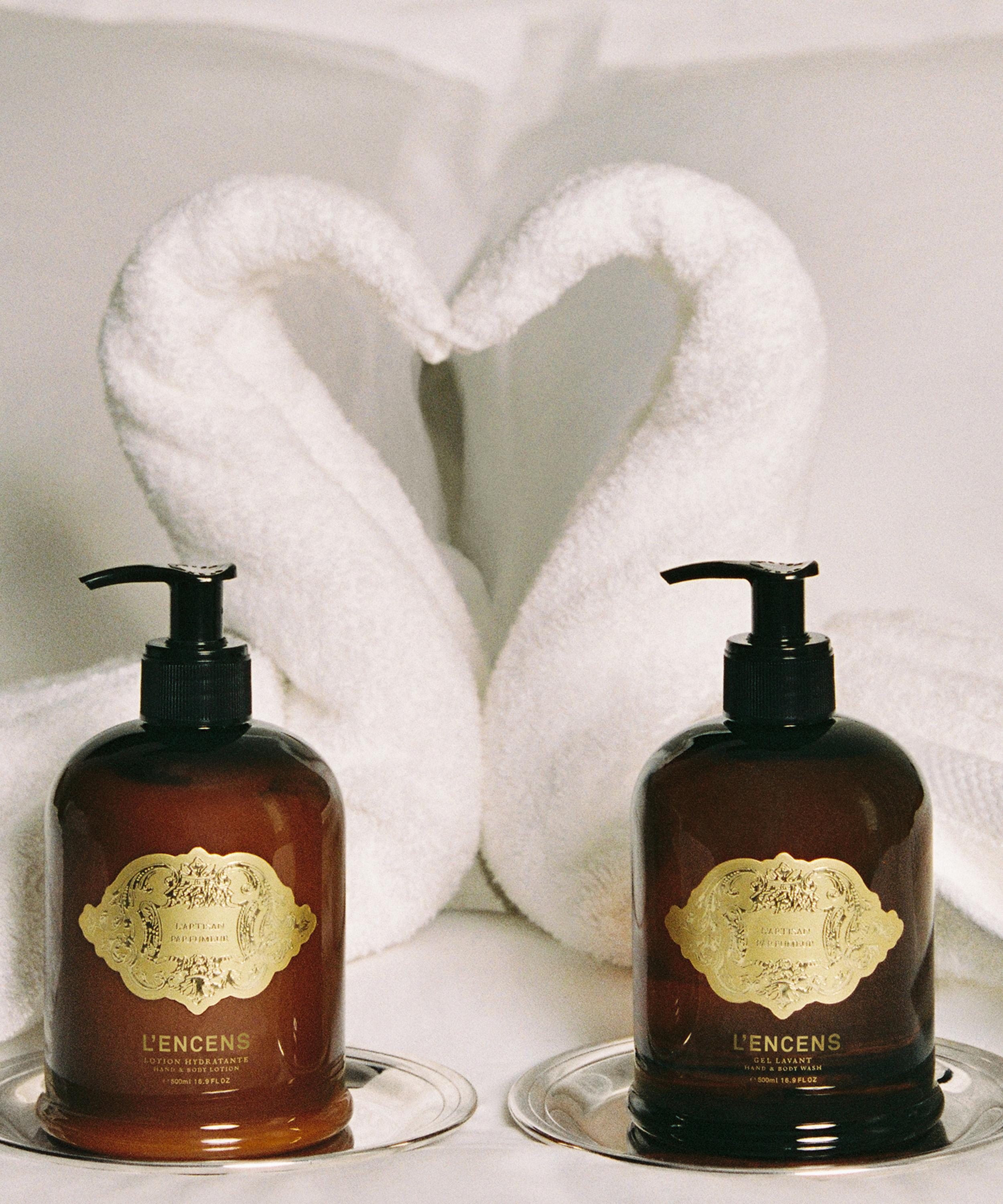 L'Artisan Parfumeur - L'Encens Hand and Body Wash 500ml image number 1