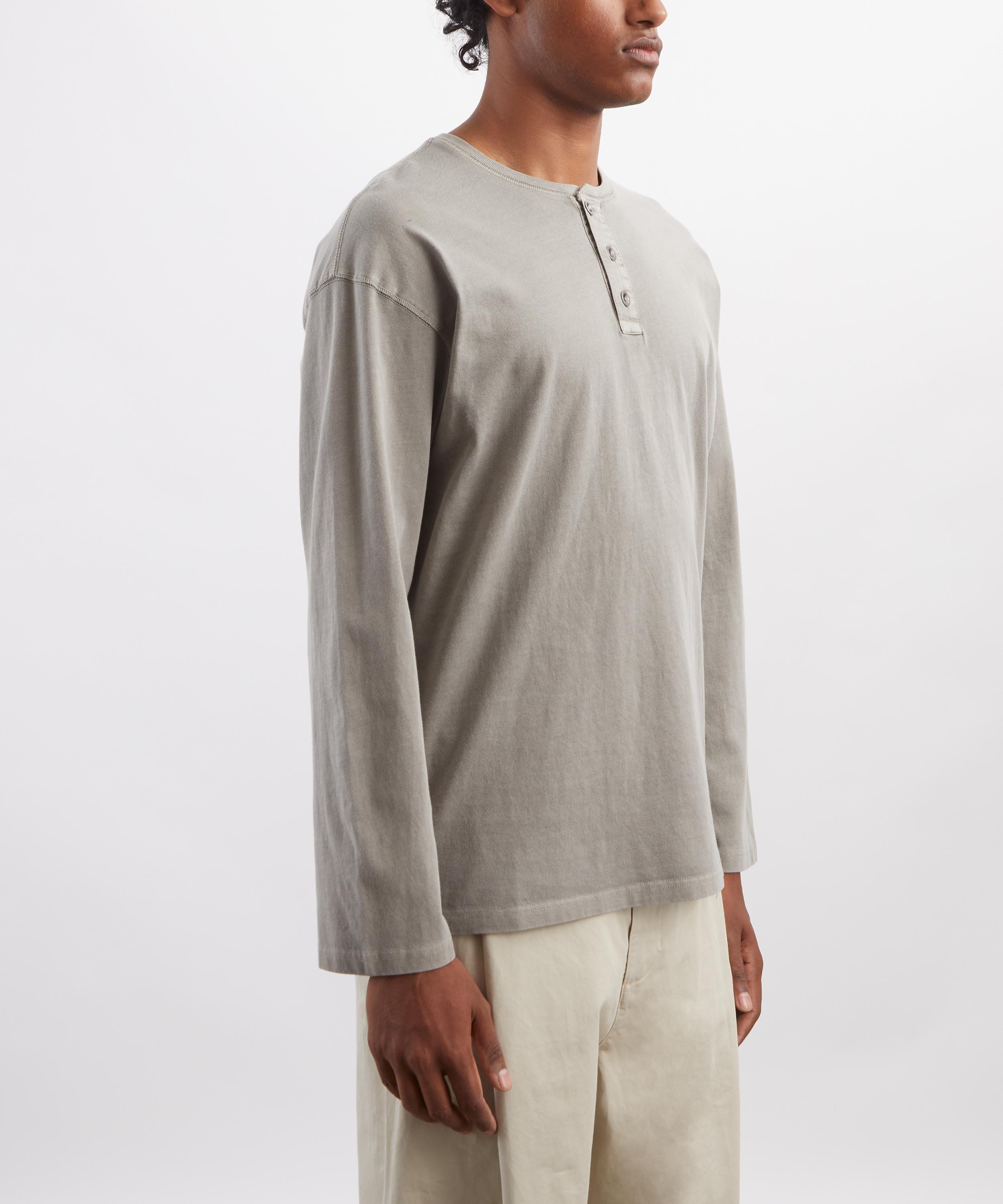 FrizmWORKS - Pigment Dyeing Henley Long-Sleeve T-Shirt in Warm Grey image number 2