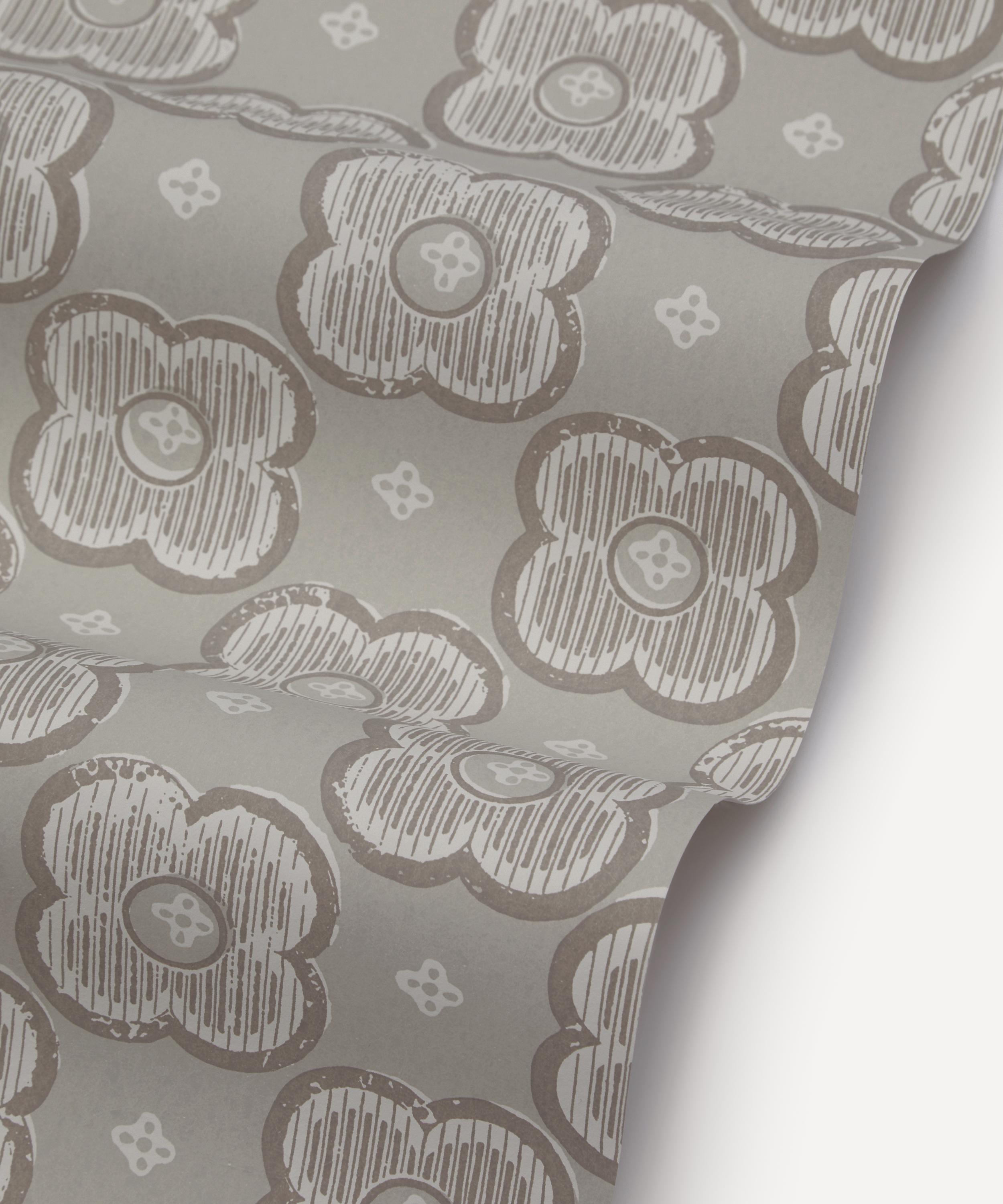 Liberty Interiors - Clover Club in Down image number 1