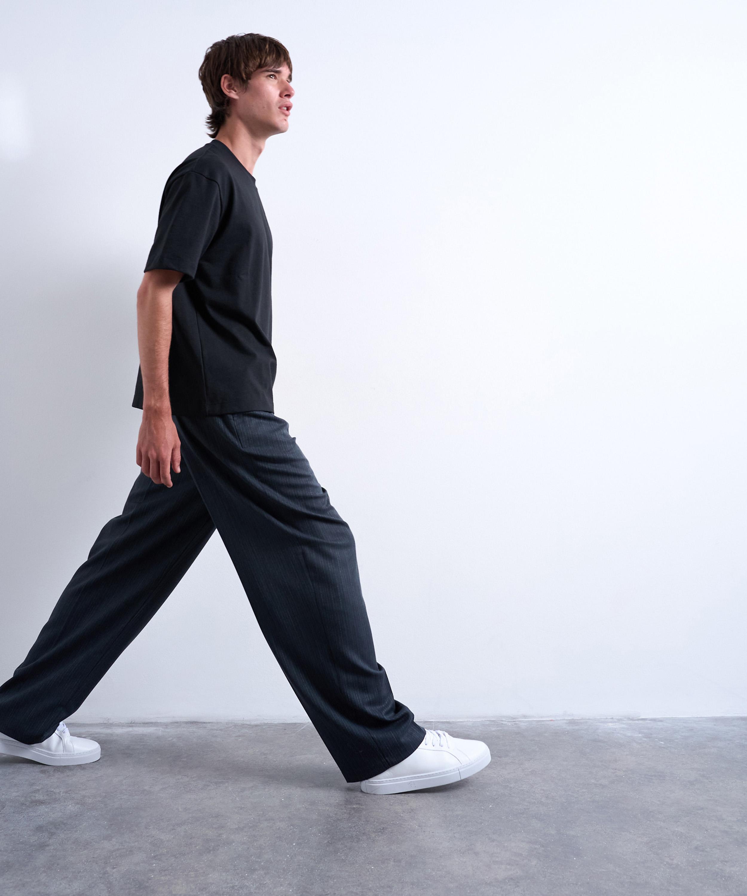 TOPMAN - Grey Stripe Wide-Leg Pleated Trousers image number 4