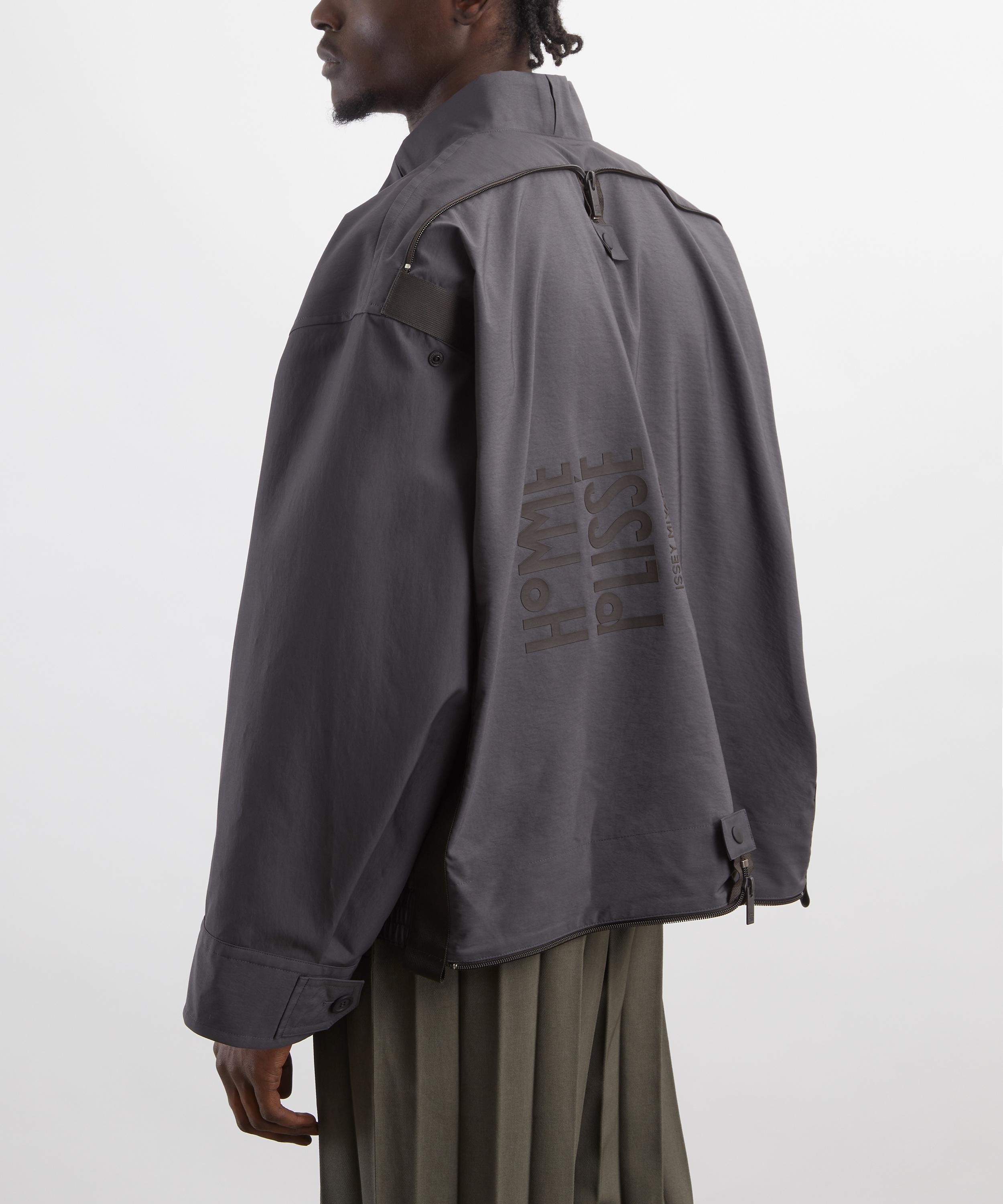 HOMME PLISS&Eacute; ISSEY MIYAKE - CARRIER CARRIED Charcoal Jacket image number 3