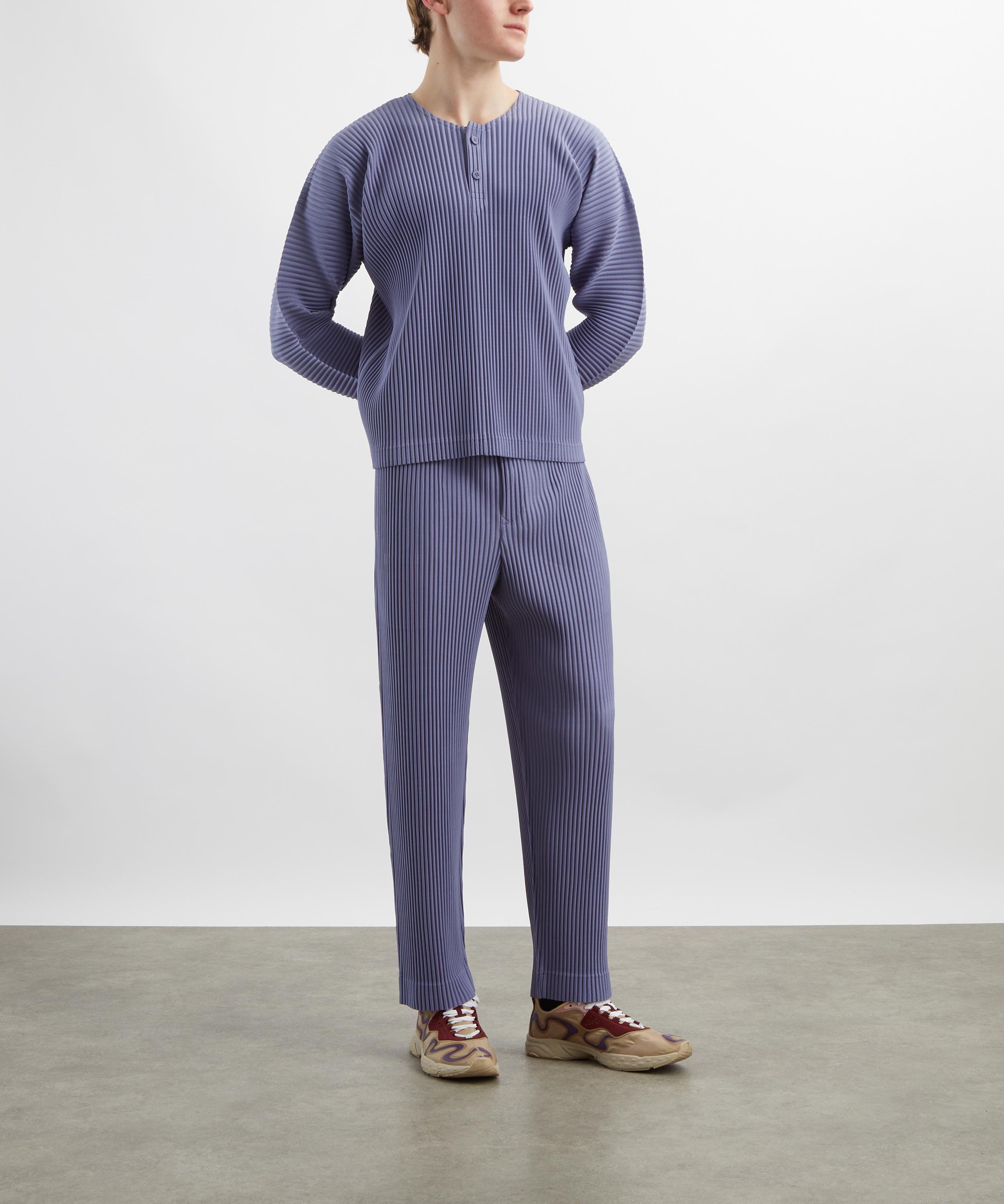 HOMME PLISS&Eacute; ISSEY MIYAKE - MONTHLY COLOURS FEBRUARY Pleated Top image number 1