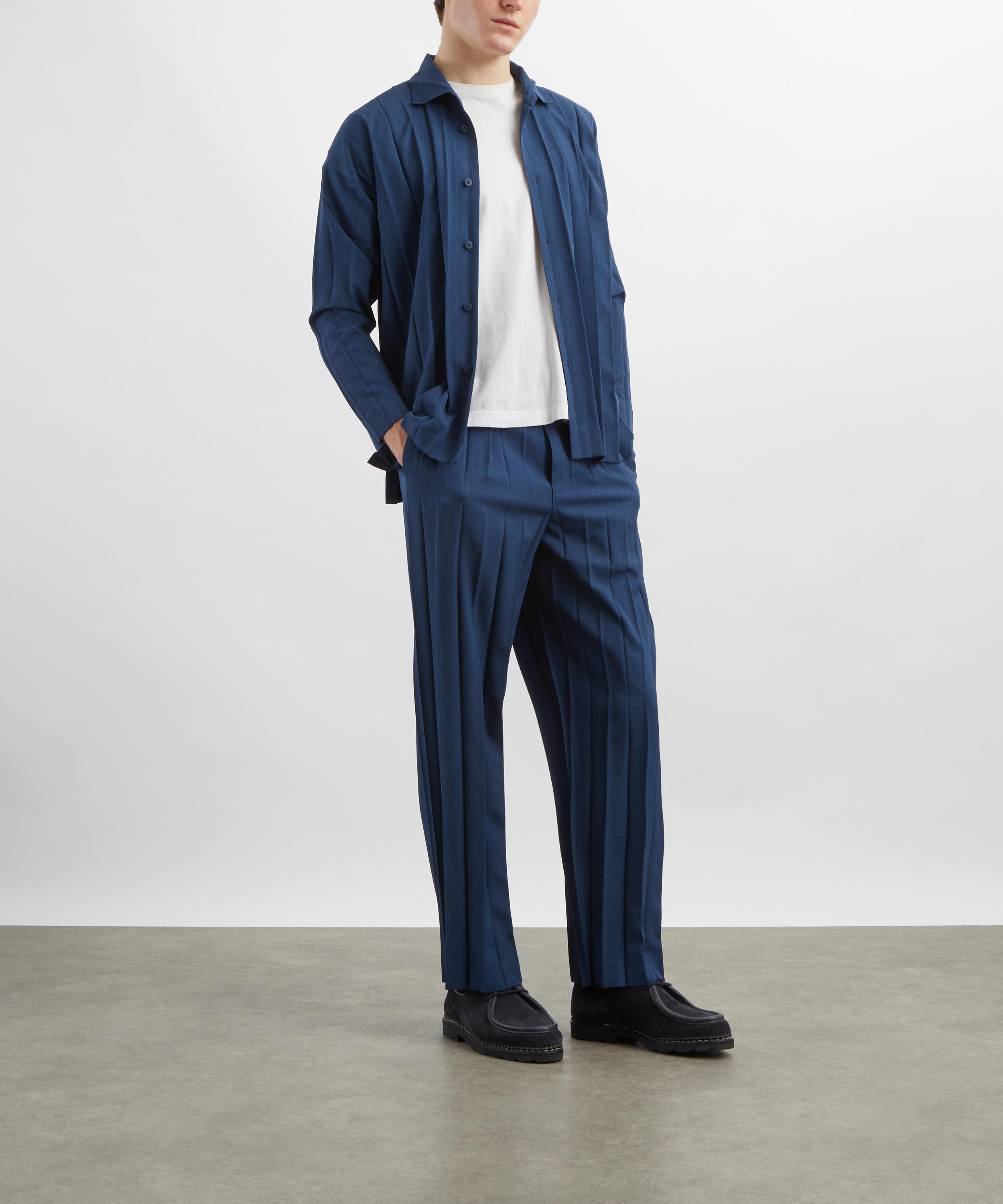 HOMME PLISS&Eacute; ISSEY MIYAKE - EDGE ENSEMBLE Navy Pleated Shirt image number 1