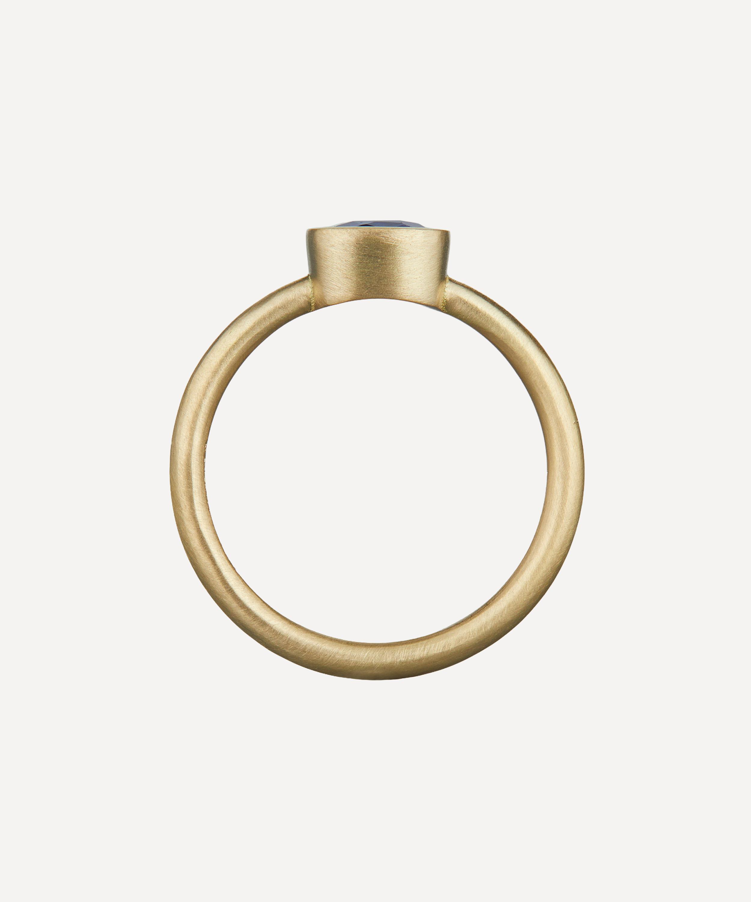 Satomi Kawakita - 18ct Gold Cushion Cut Blue Sapphire Ring image number 2