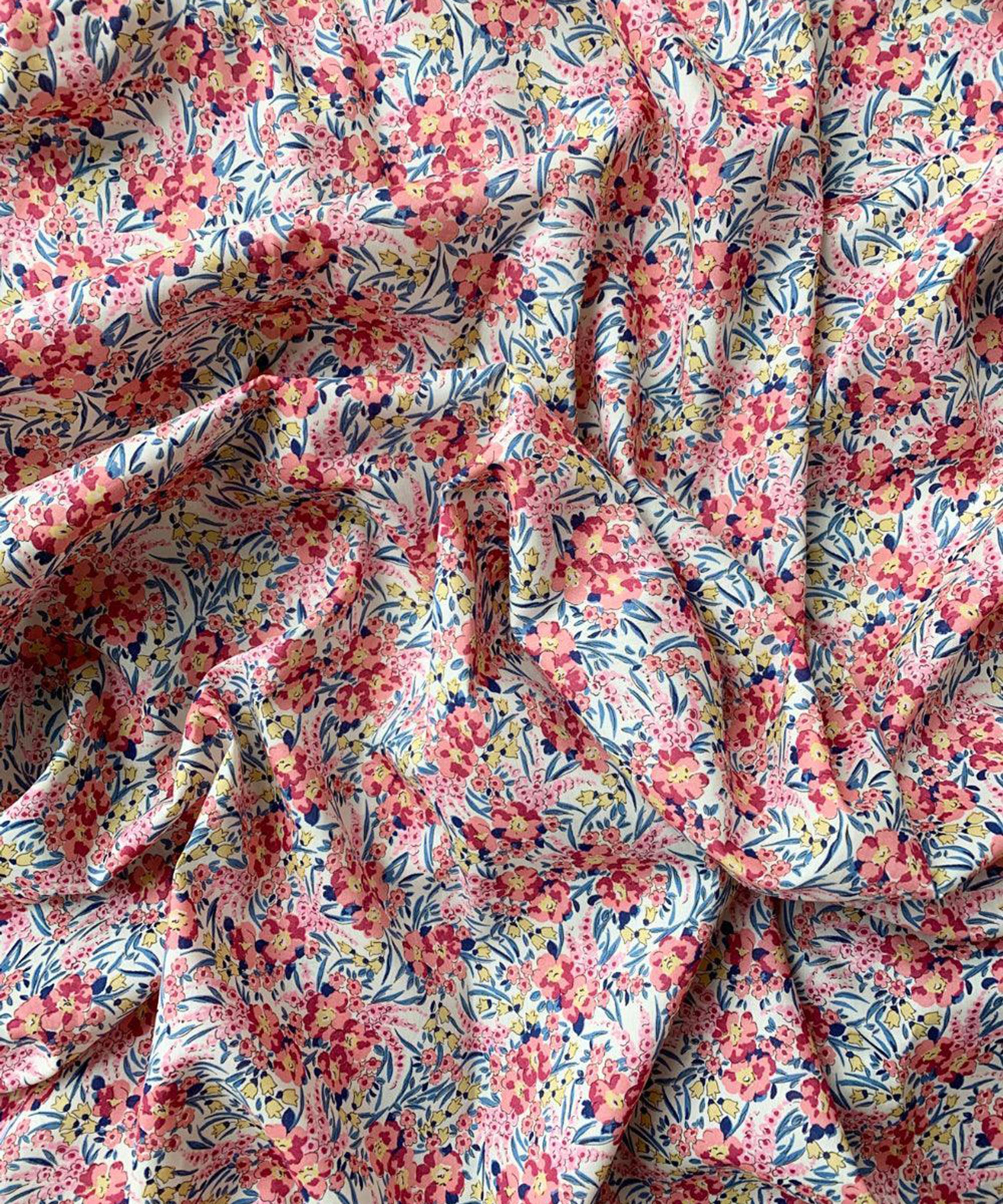 Coco & Wolf - Swirling Petals Tana Lawn&trade; Cotton Housewife Pillowcase image number 2