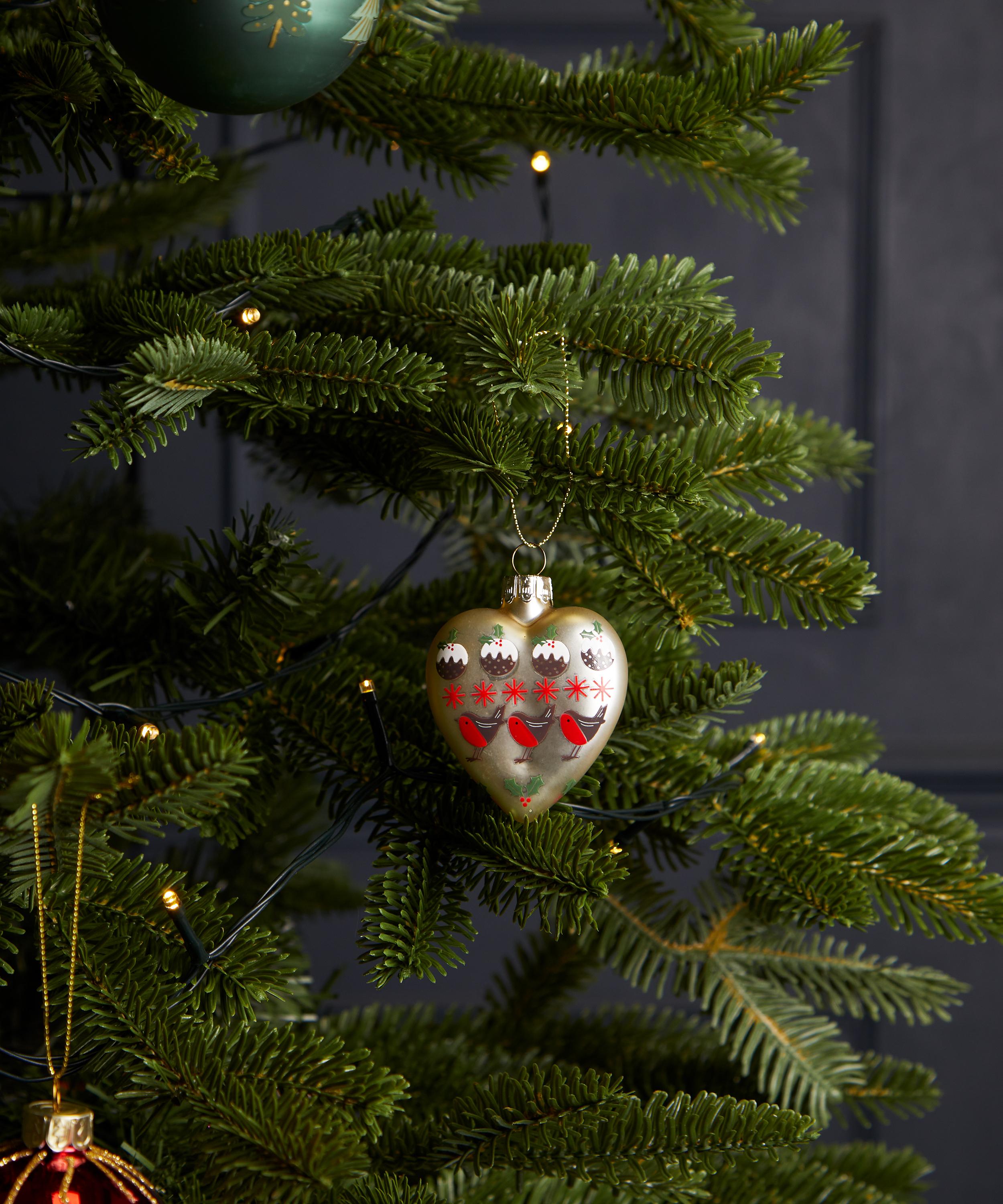 Christmas - Robin and Christmas Pudding White Heart Glass Ornament image number 1