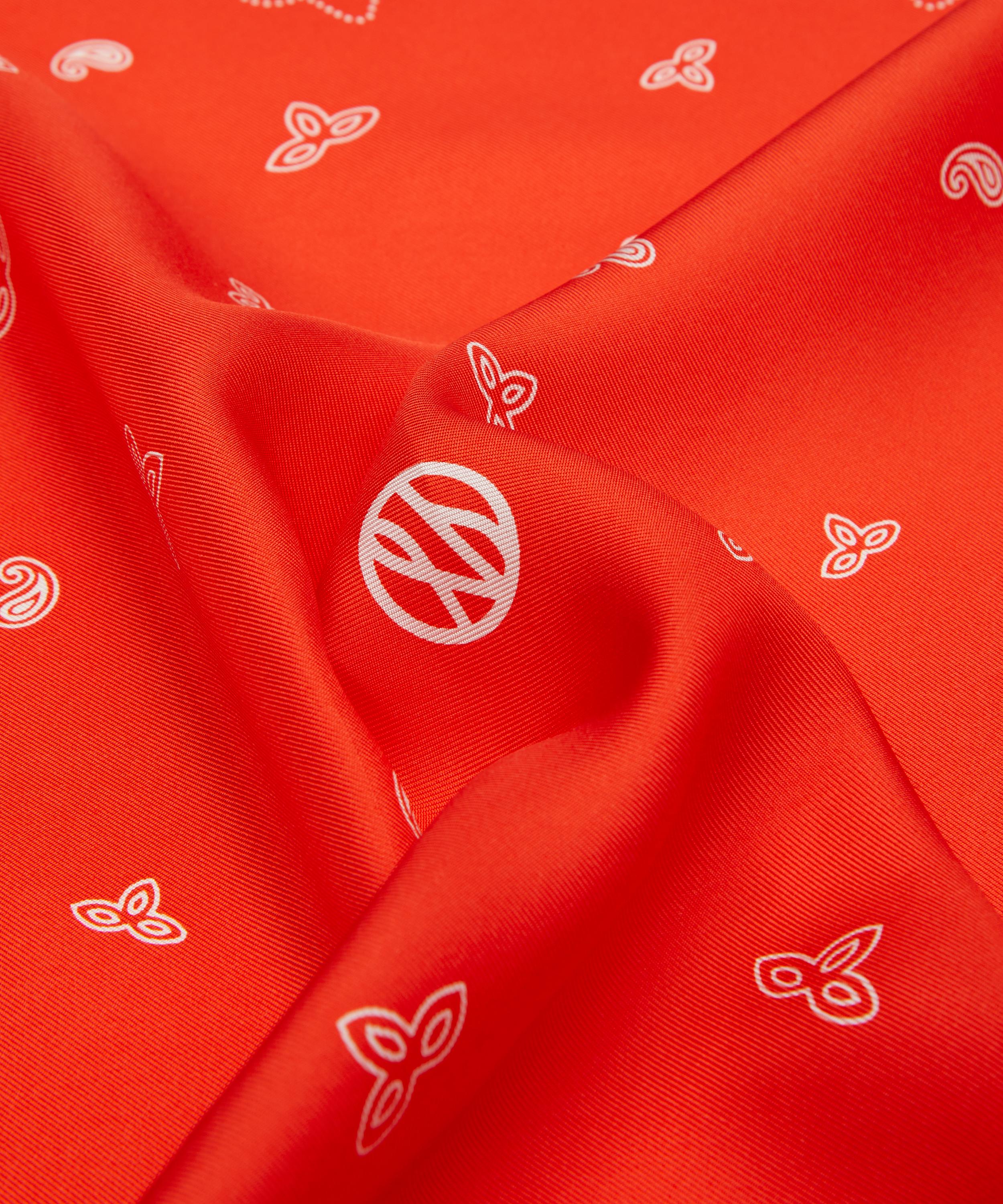 Lescarf - Red Paisley Silk Scarf image number 3