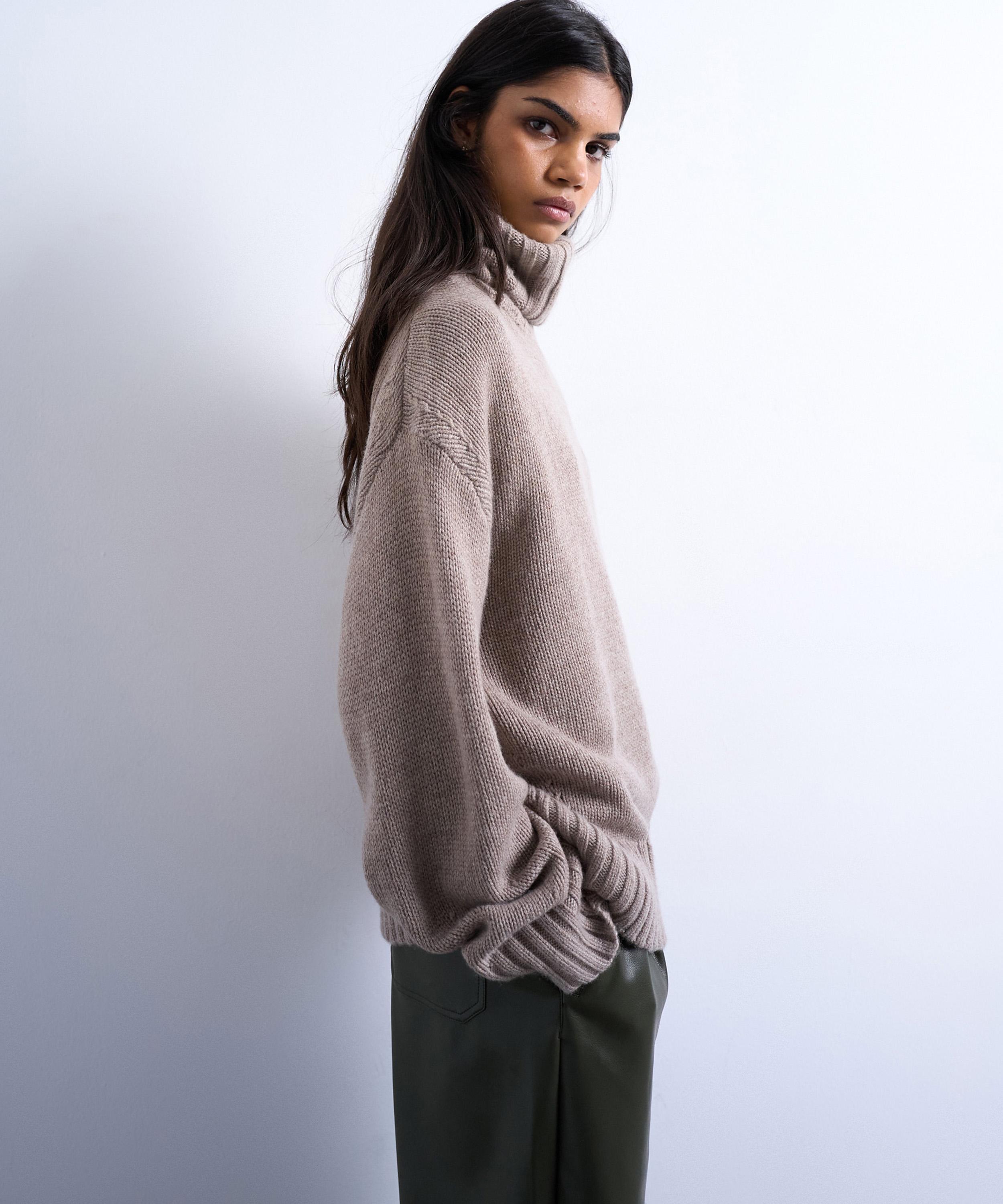 TOPSHOP - Oat Knitted Premium Roll-Neck Jumper
