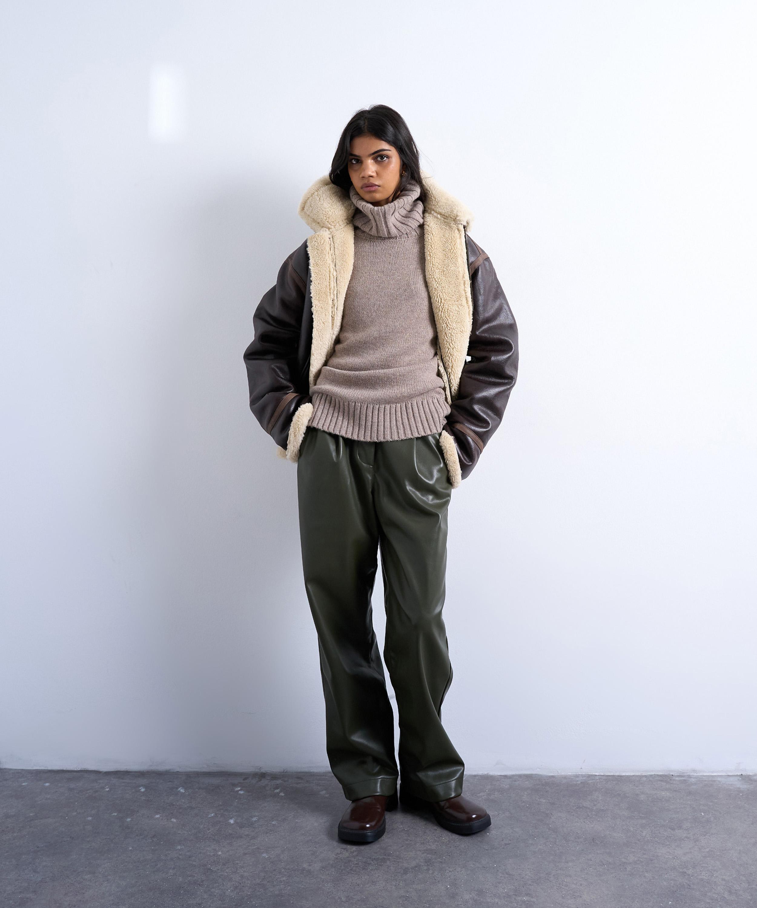 TOPSHOP - Oat Knitted Premium Roll-Neck Jumper image number 2