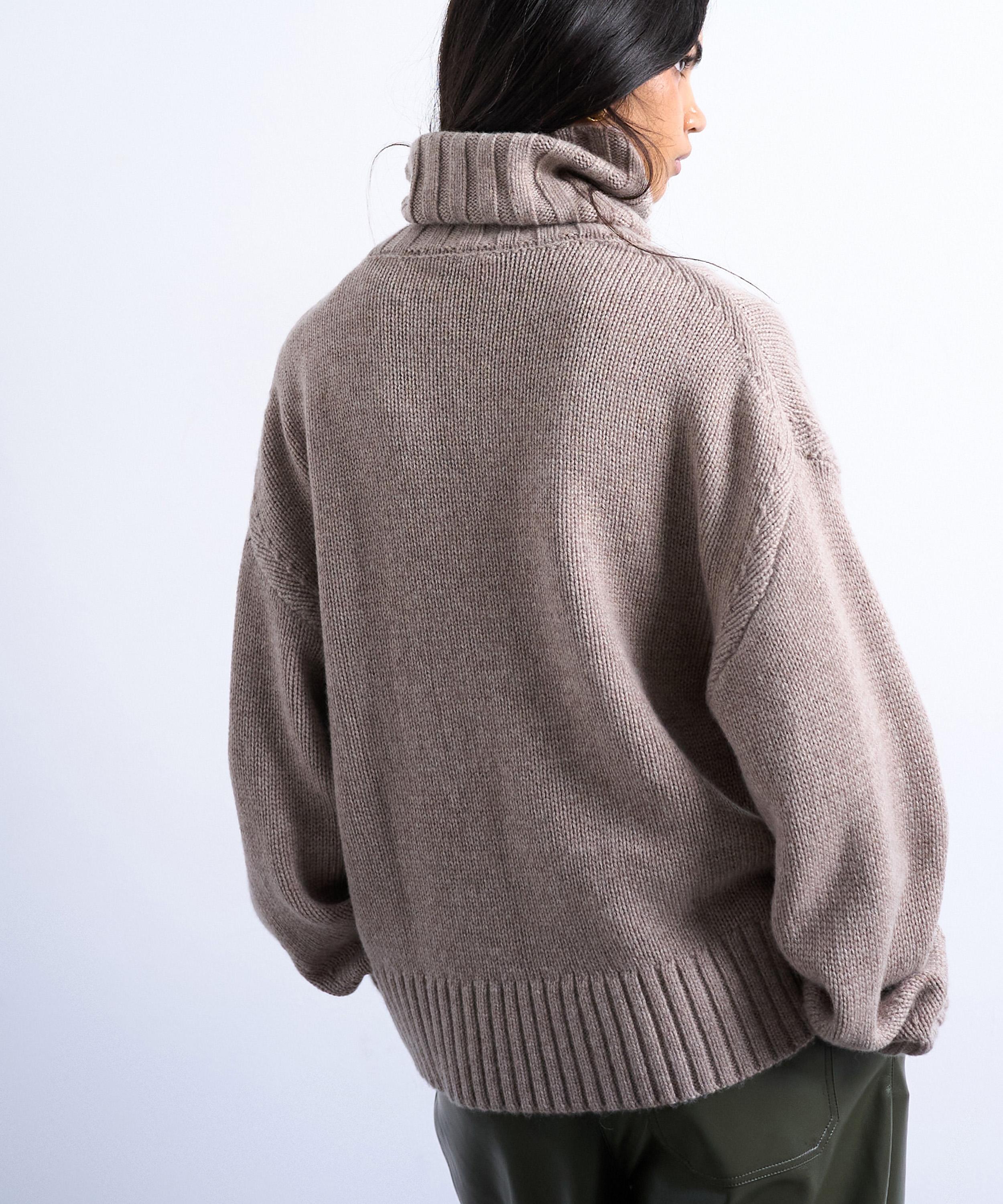 TOPSHOP - Oat Knitted Premium Roll-Neck Jumper image number 3