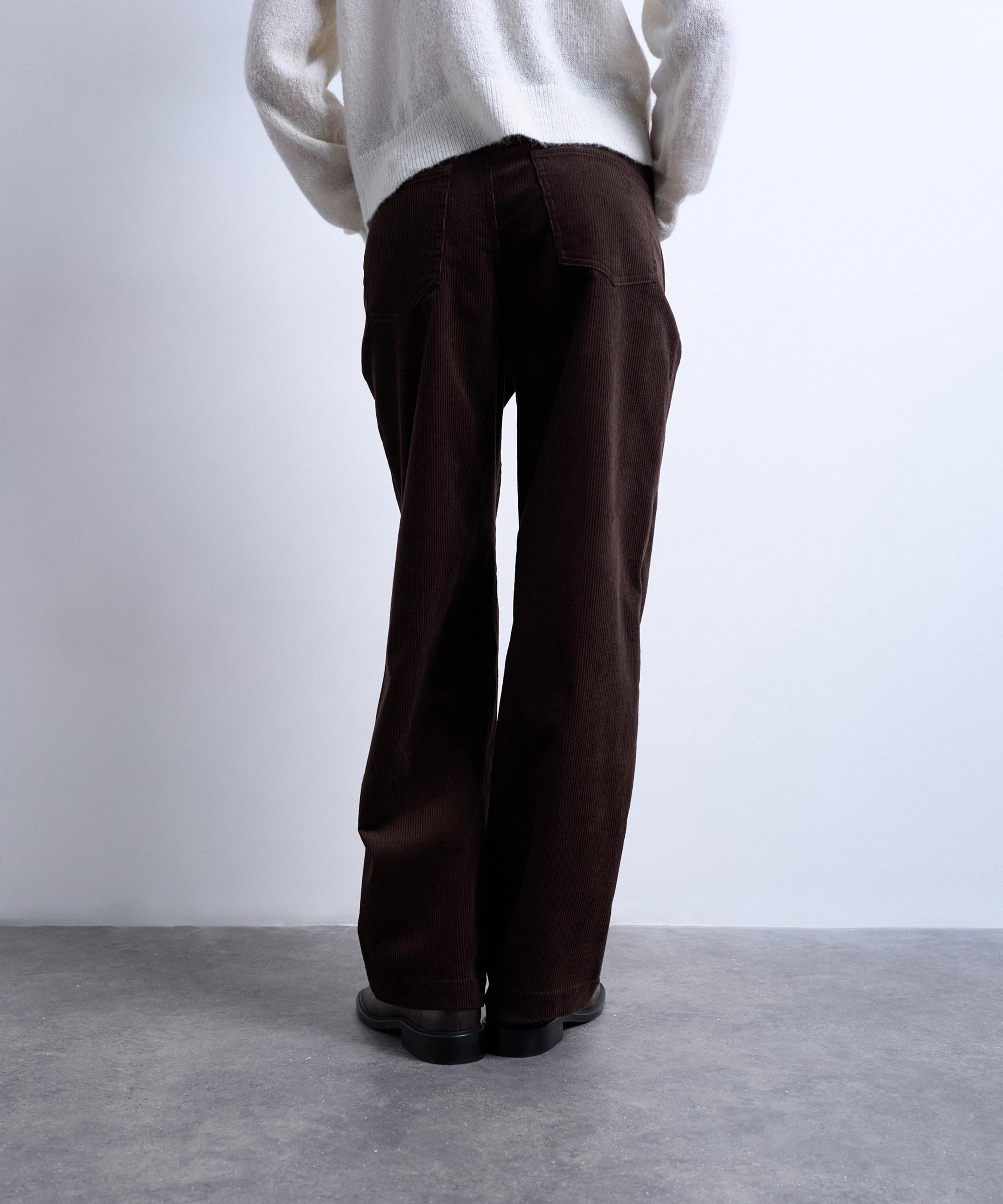 TOPSHOP - Chocolate Cord Slouchy Low-Slung Trousers image number 4