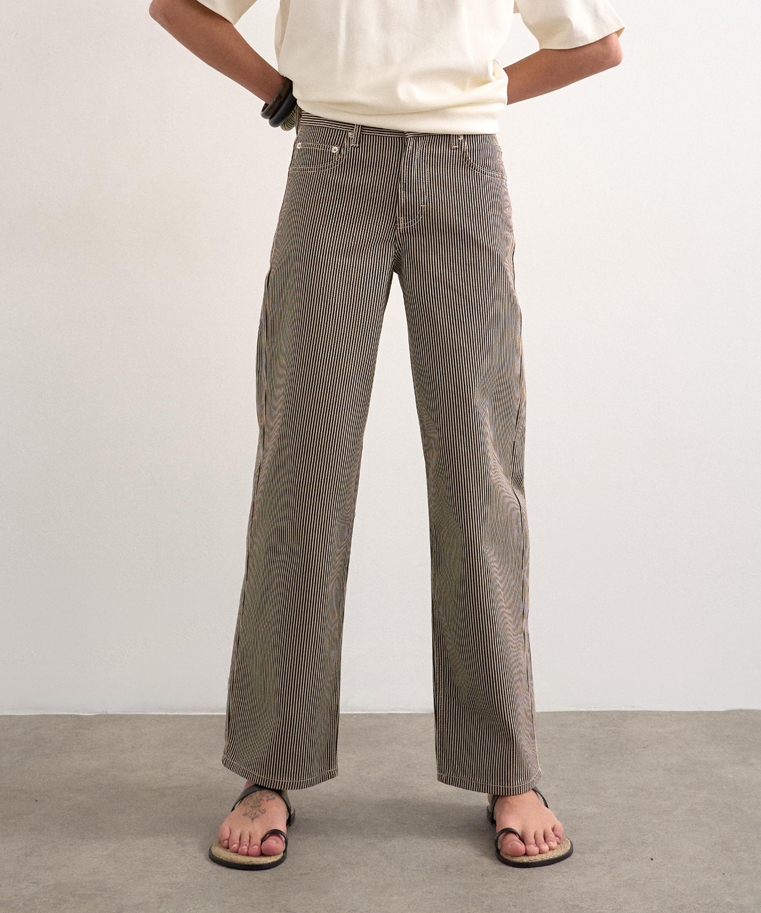 TOPSHOP - Cinch Low-Rise Jeans in Chocolate image number 1