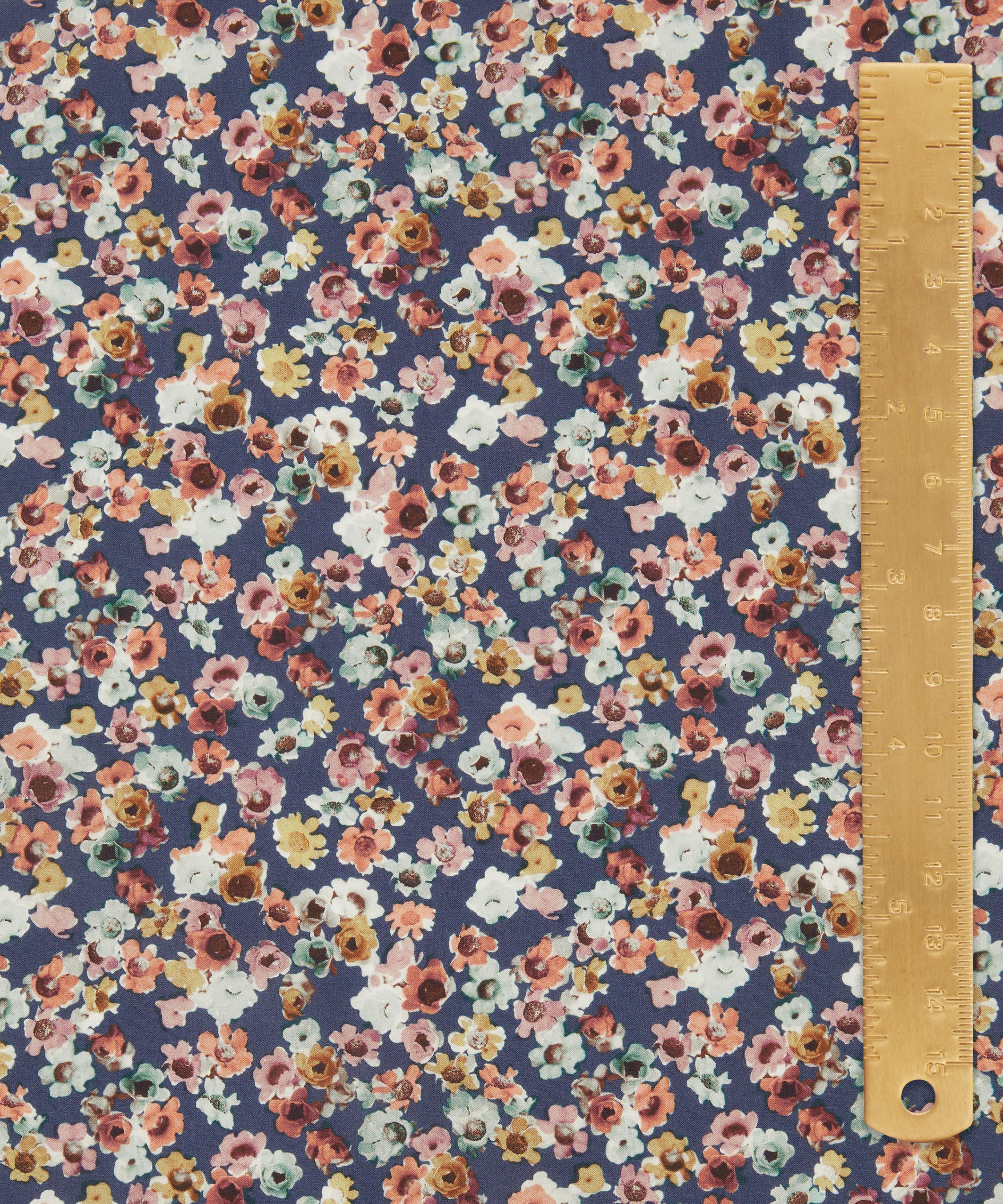 Liberty Fabrics - Australian Daisy Tana Lawn&trade; Cotton image number 4
