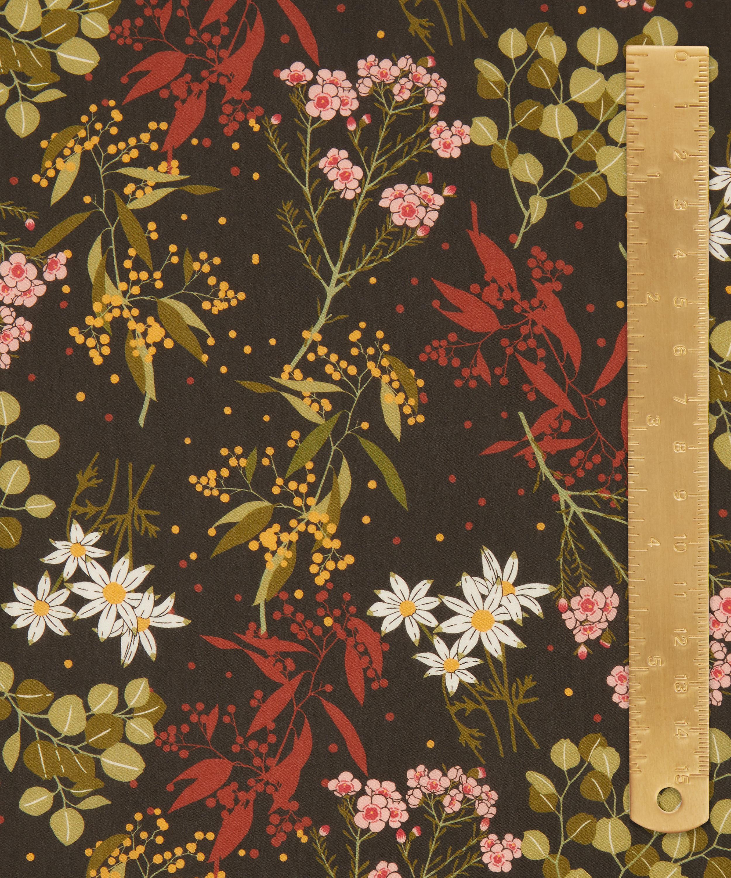 Liberty Fabrics - Dotty Mimos Tana Lawn&trade; Cotton image number 4