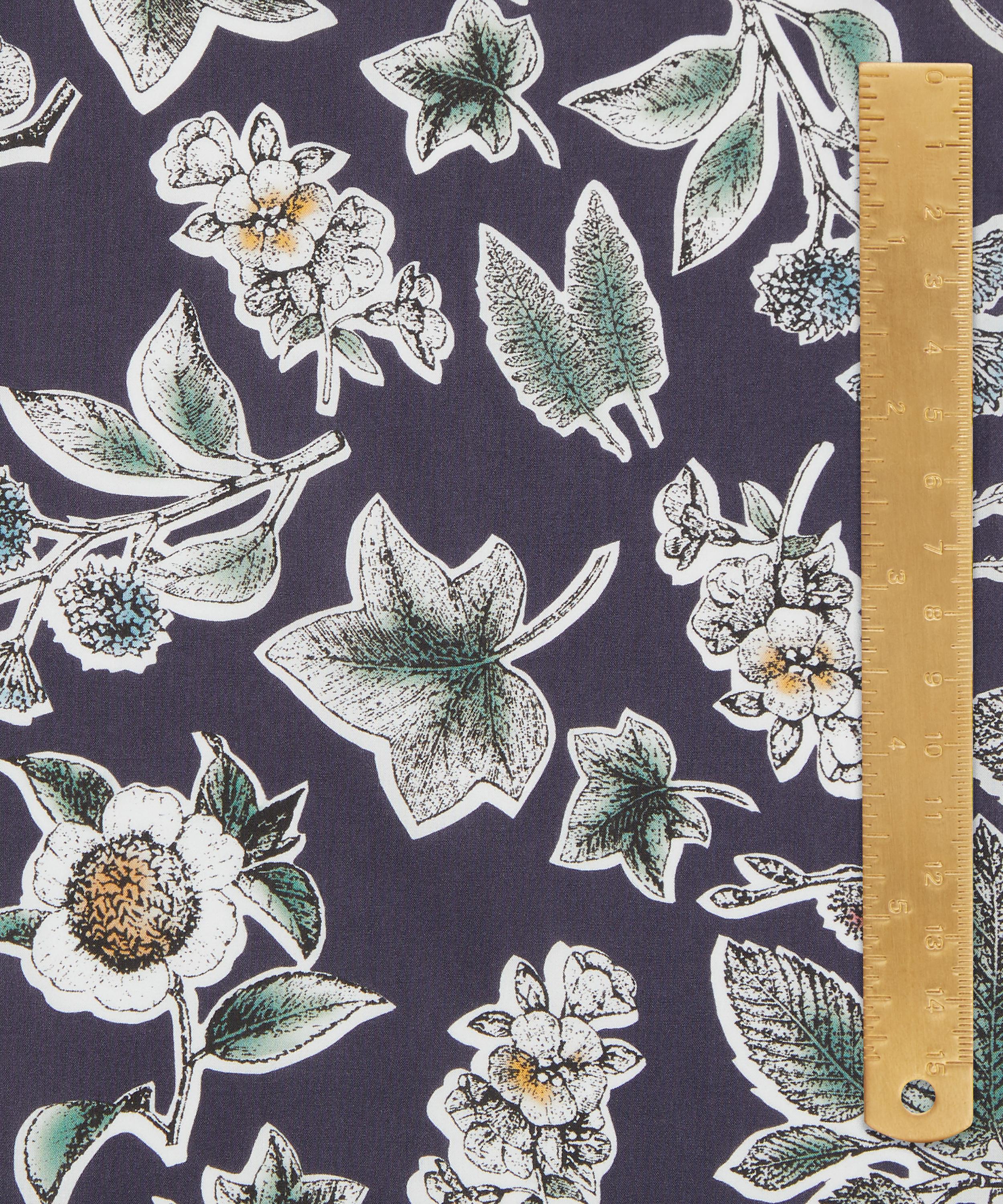 Liberty Fabrics - Allder Botanical Tana Lawn&trade; Cotton image number 4