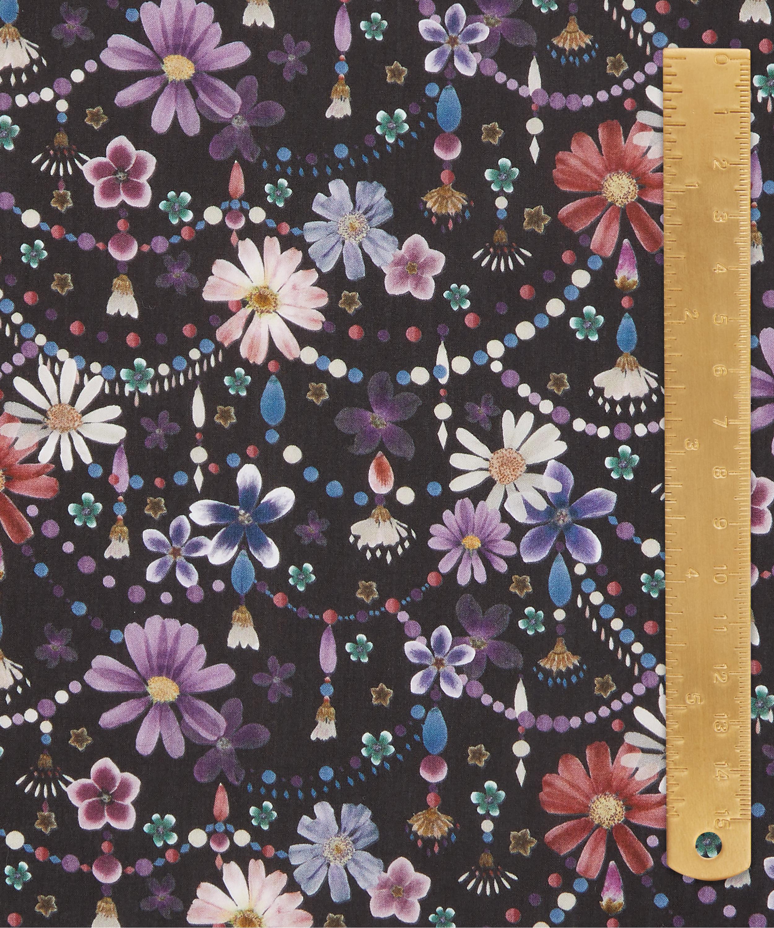 Liberty Fabrics - Floral Garland Tana Lawn&trade; Cotton image number 4