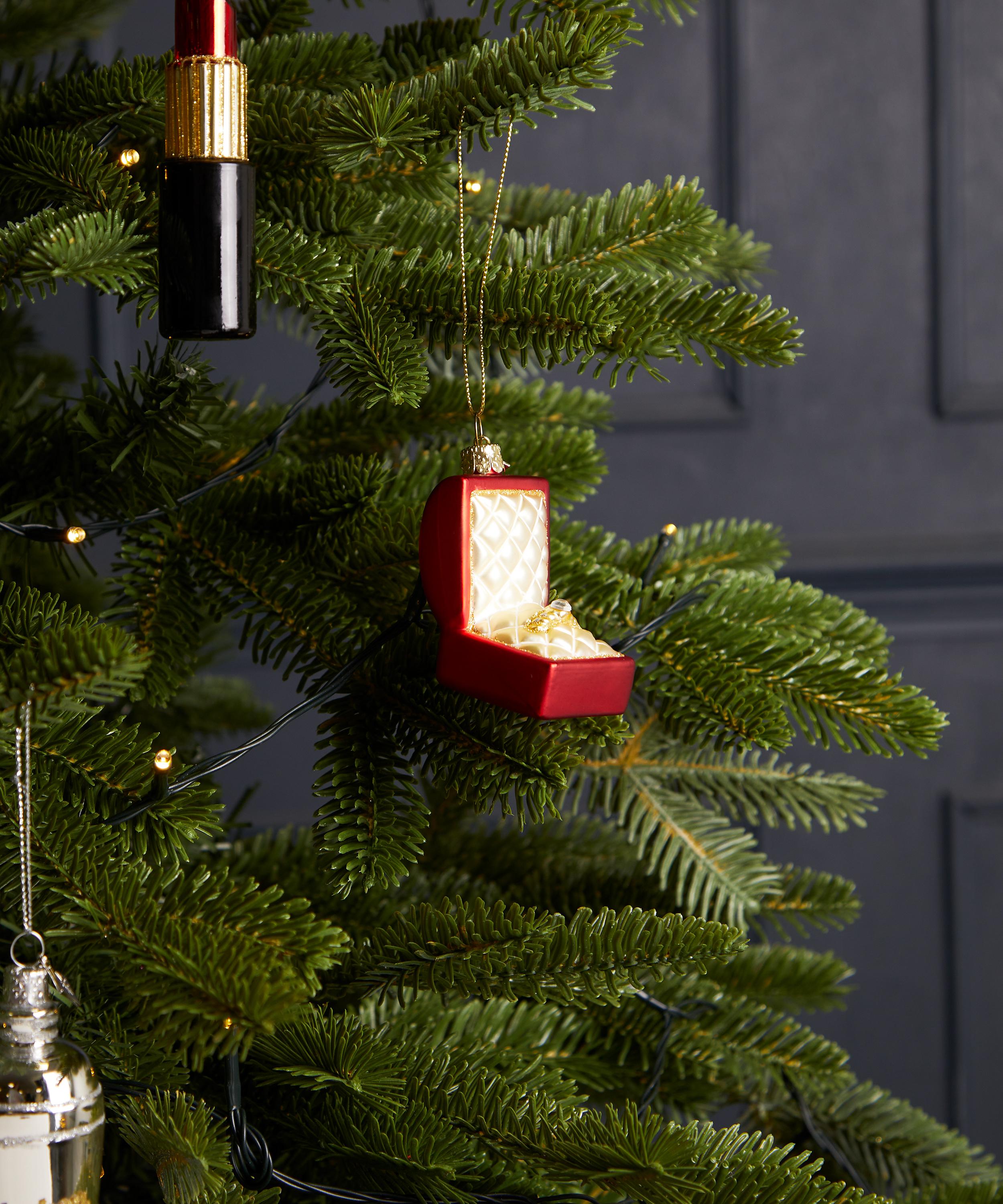 Christmas - Glass Wedding Ring Box Ornament image number 1