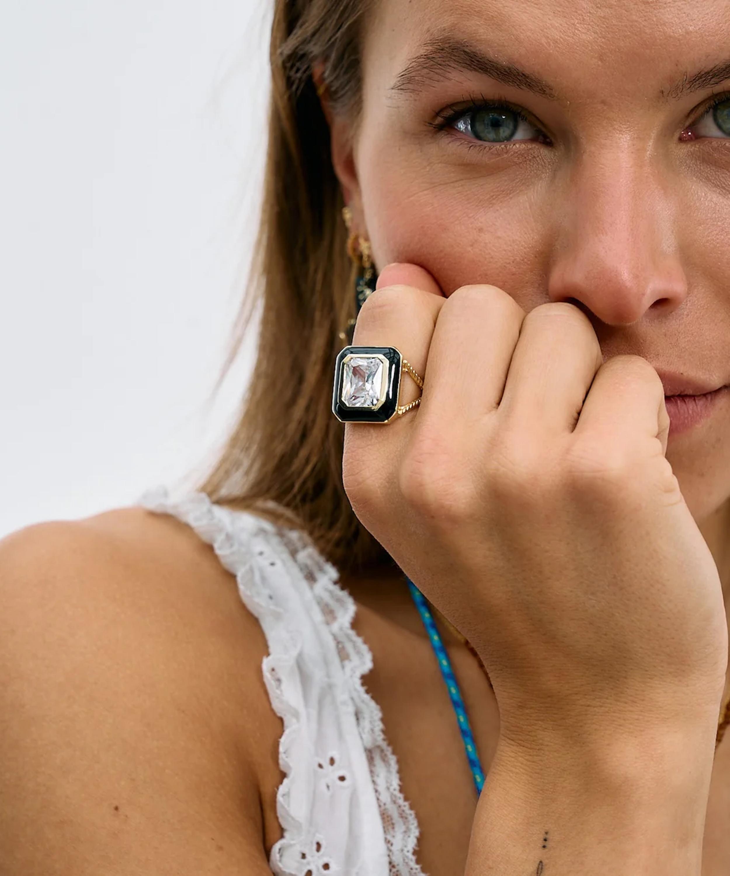 Anna + Nina - Gold-Plated Alba Nero Ring image number 1